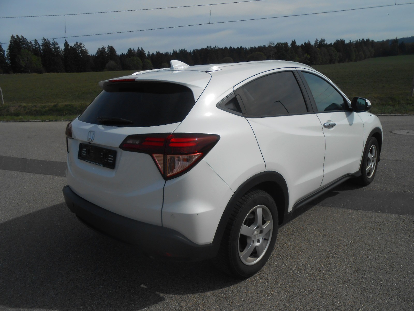 HONDA HR-V 1.5i-VTEC Executive-image-4
