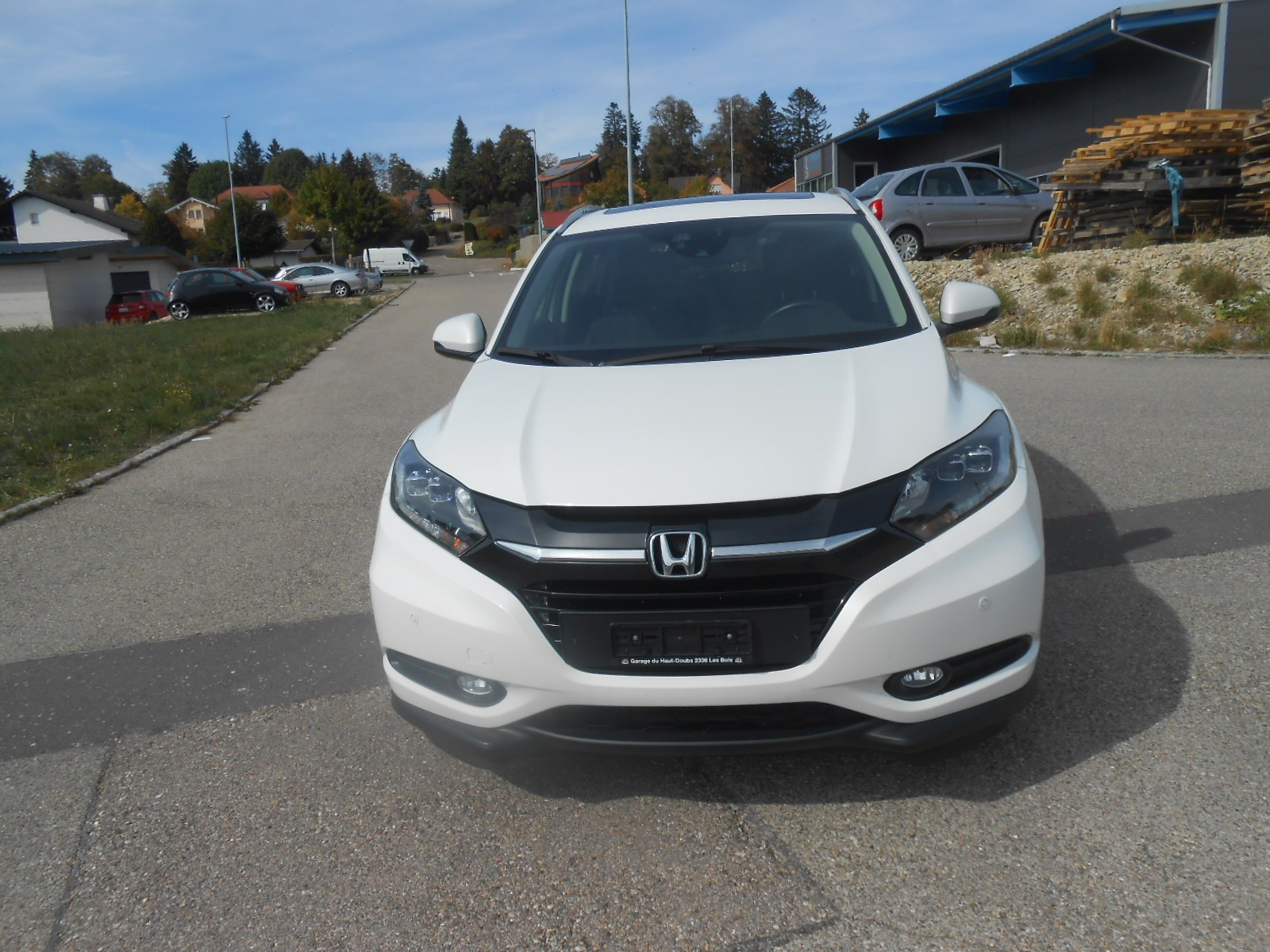 HONDA HR-V 1.5i-VTEC Executive-image-1