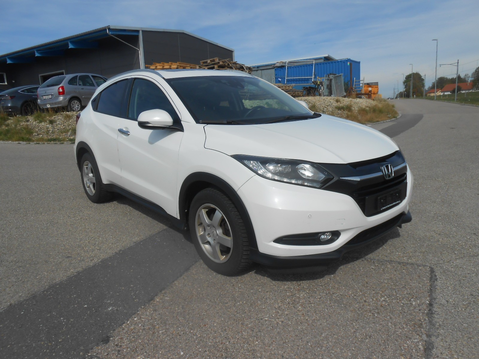 HONDA HR-V 1.5i-VTEC Executive-image-2