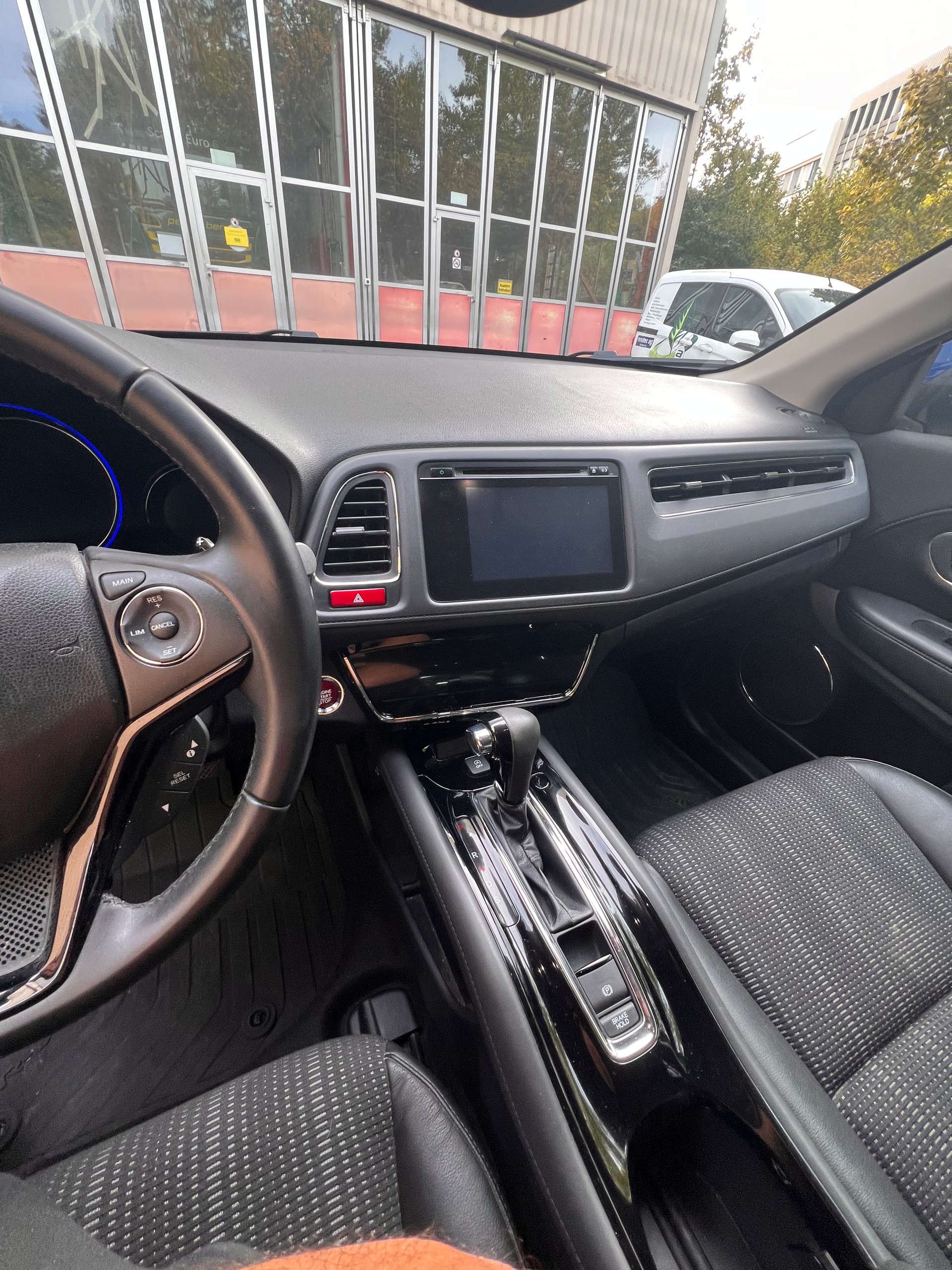 HONDA HR-V 1.5i-VTEC Executive CVT-image-13