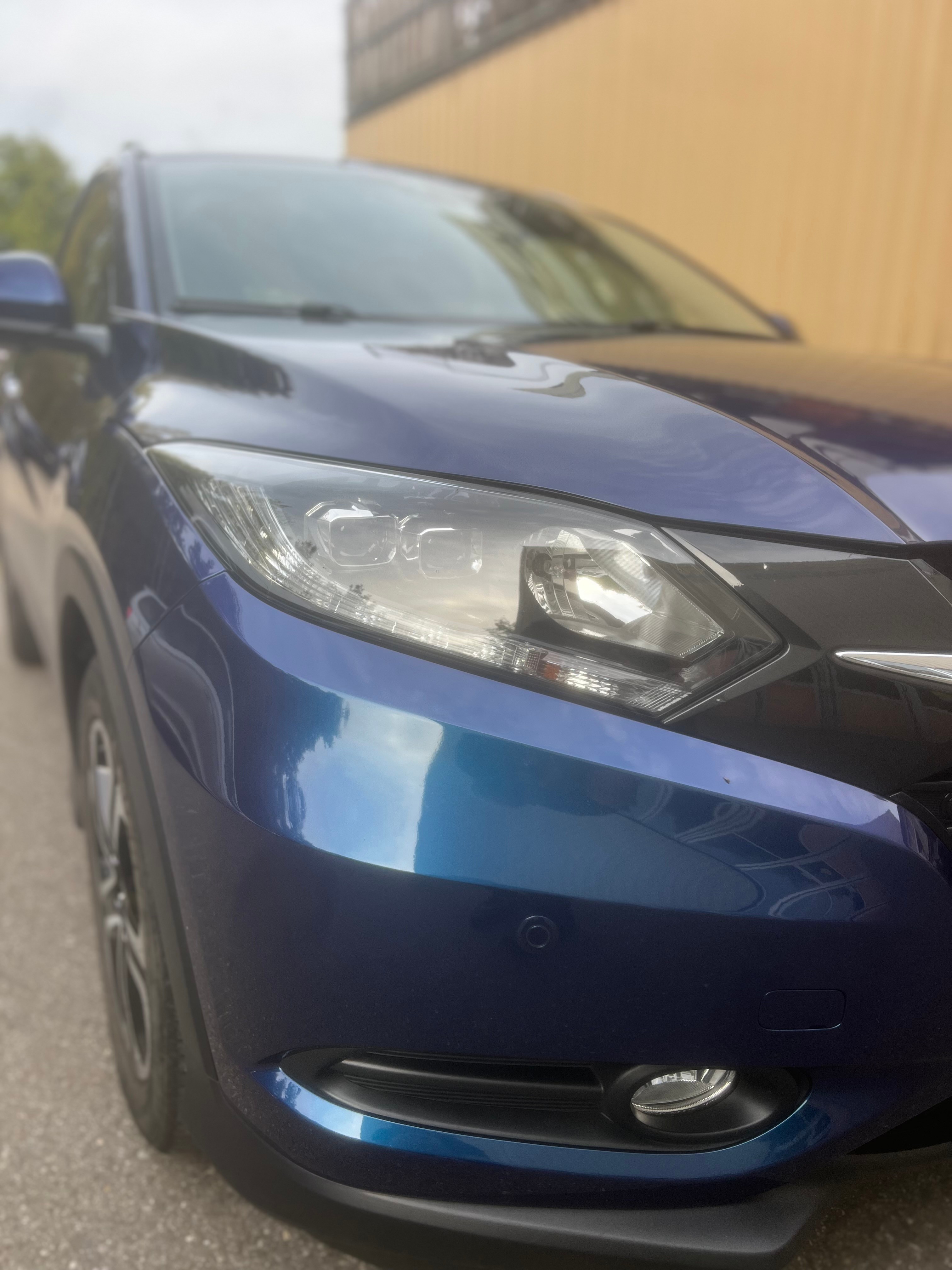 Car photo