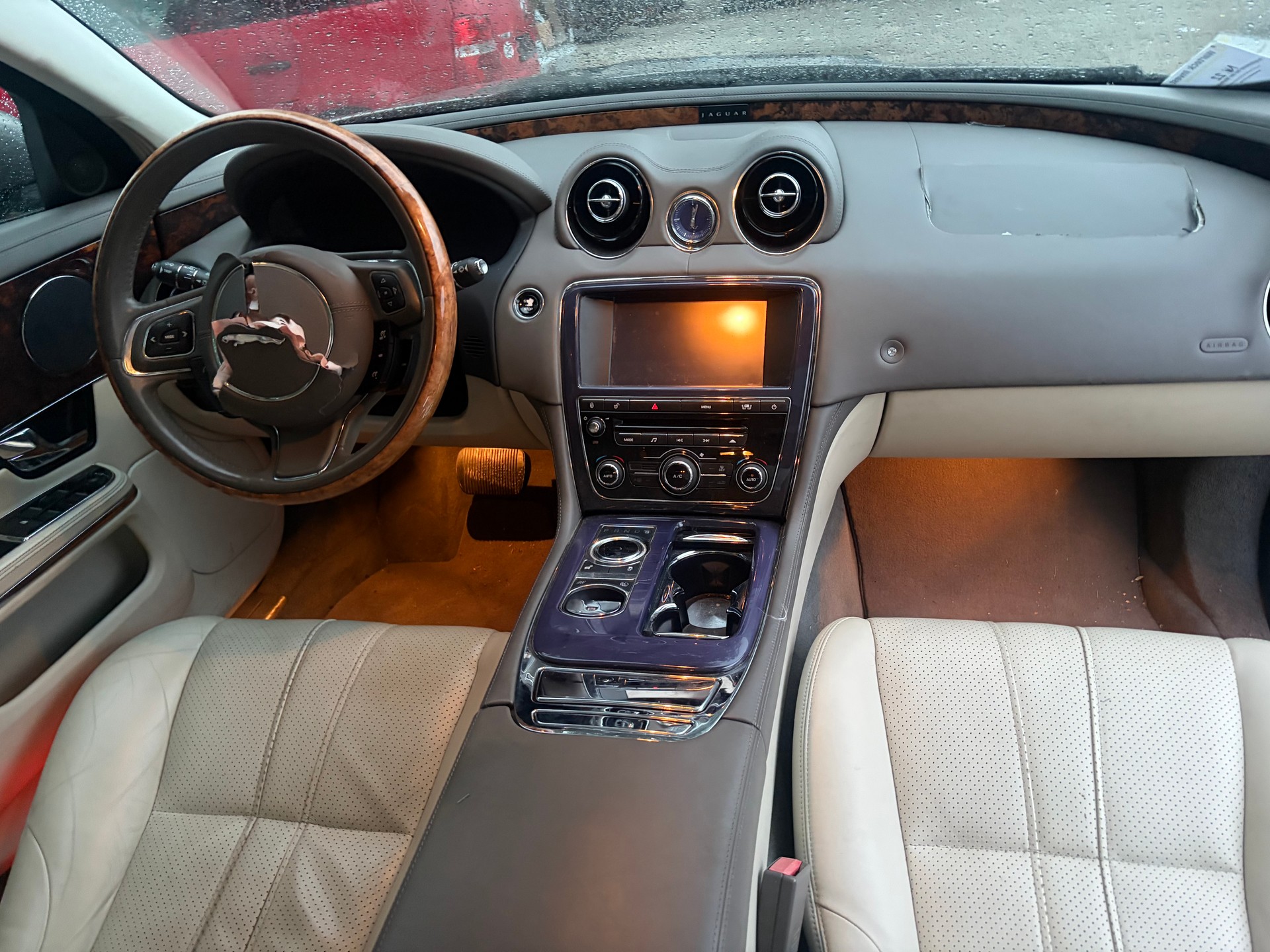 JAGUAR XJ 3.0V6 Portfolio Automatic-image-2