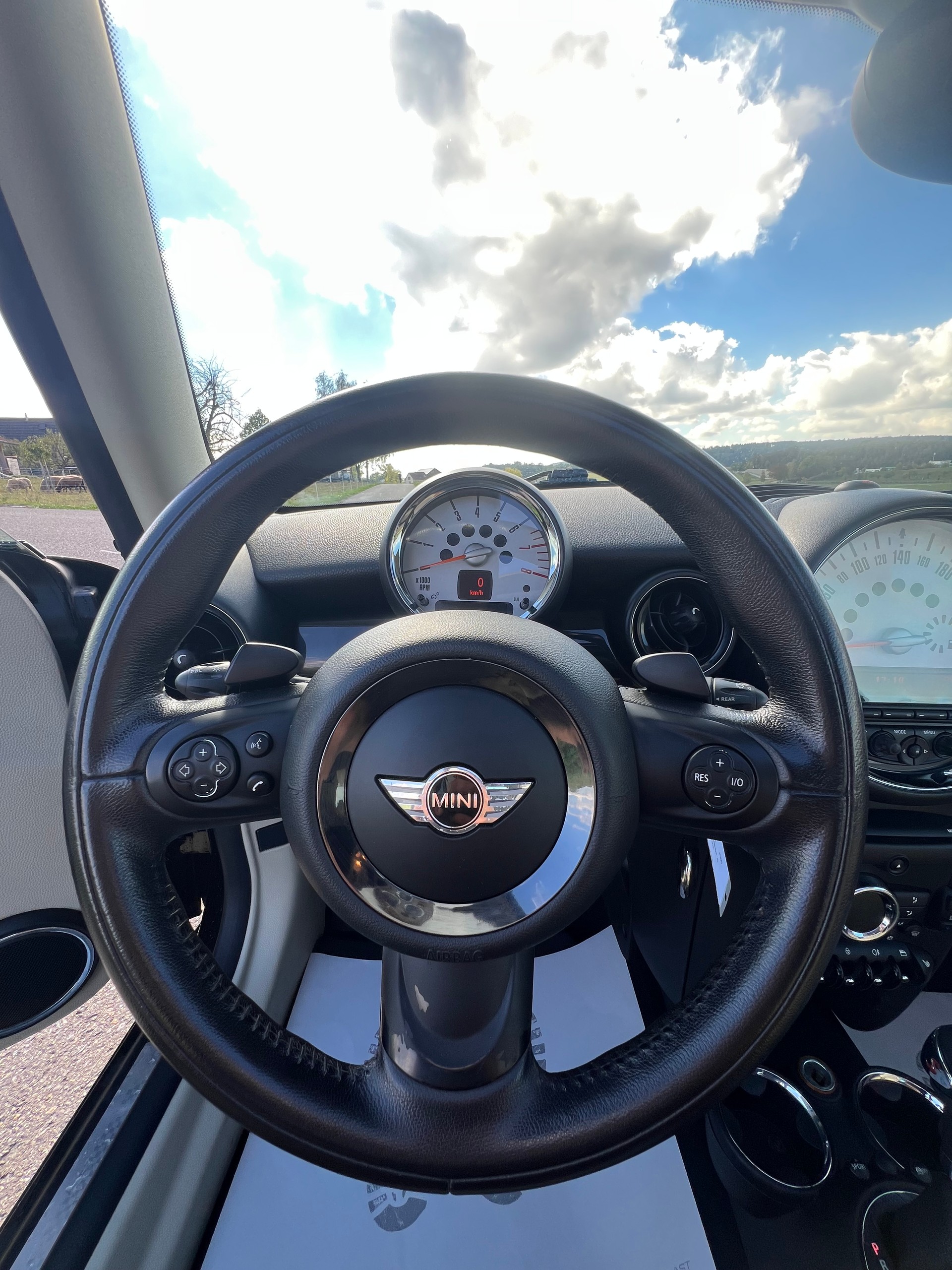 MINI Cooper S Steptronic-image-12