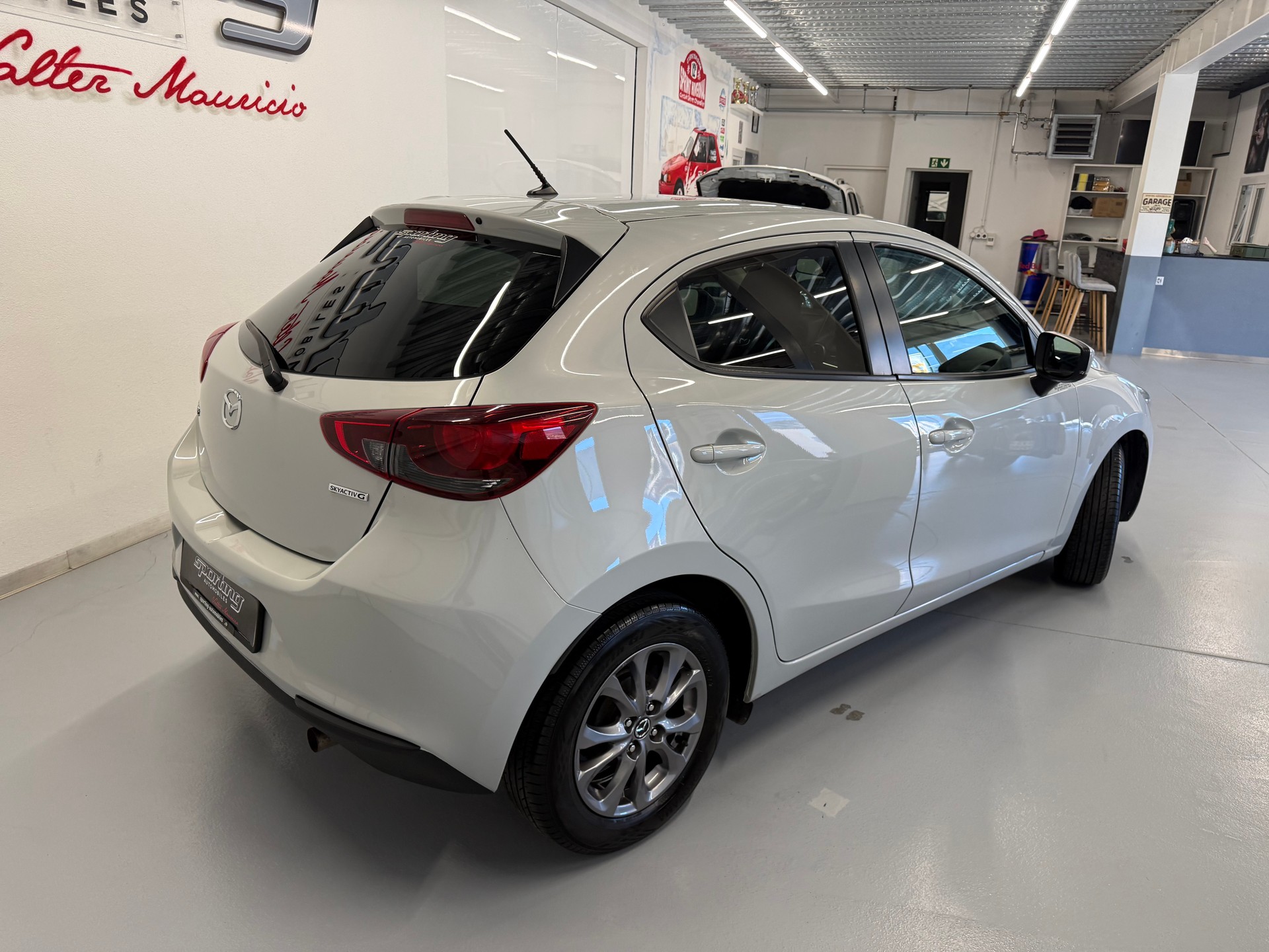 MAZDA 2 SKYACTIV-G 90 Mild Hybrid Ambition-image-6