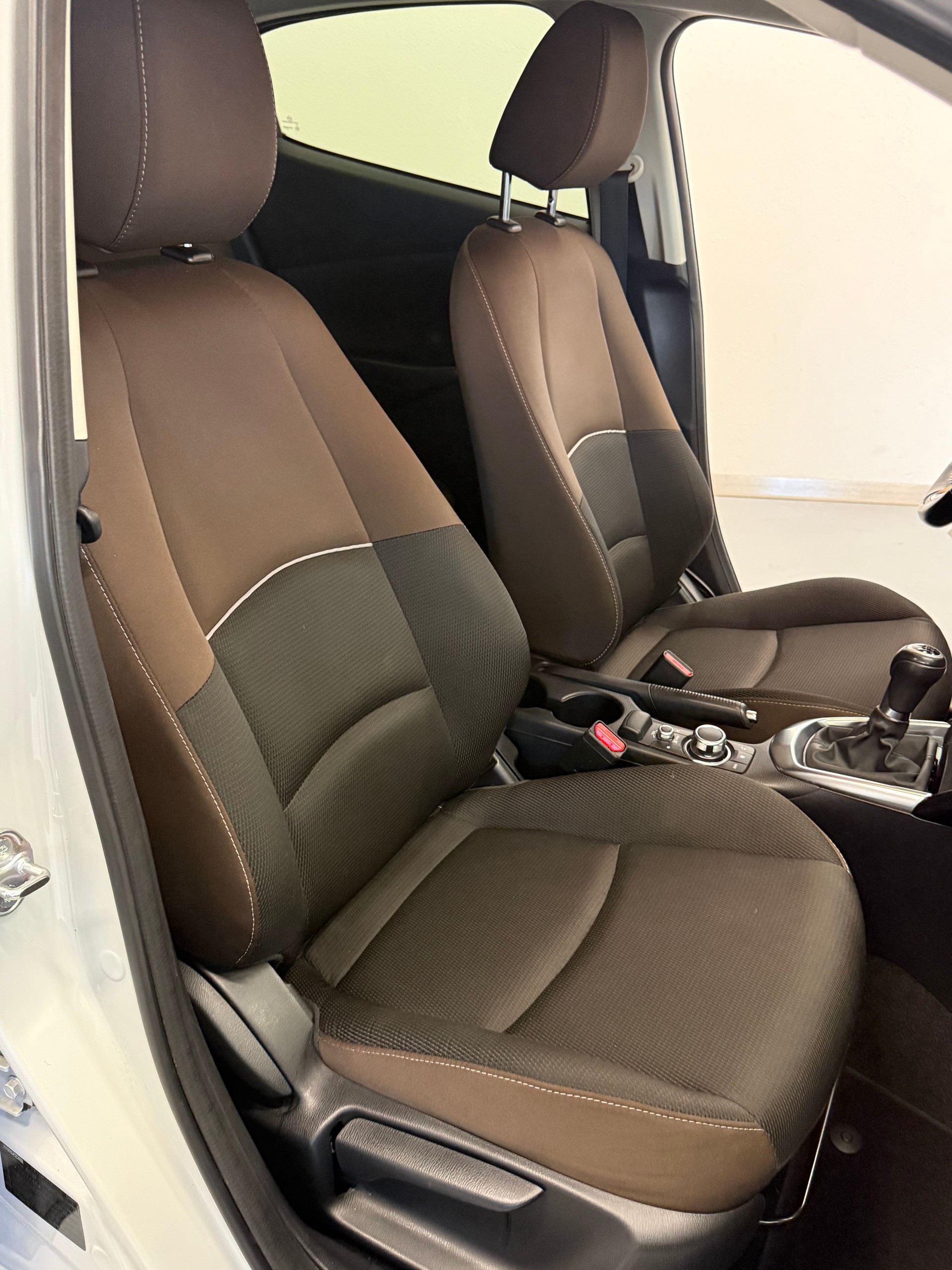 MAZDA 2 SKYACTIV-G 90 Mild Hybrid Ambition-image-17