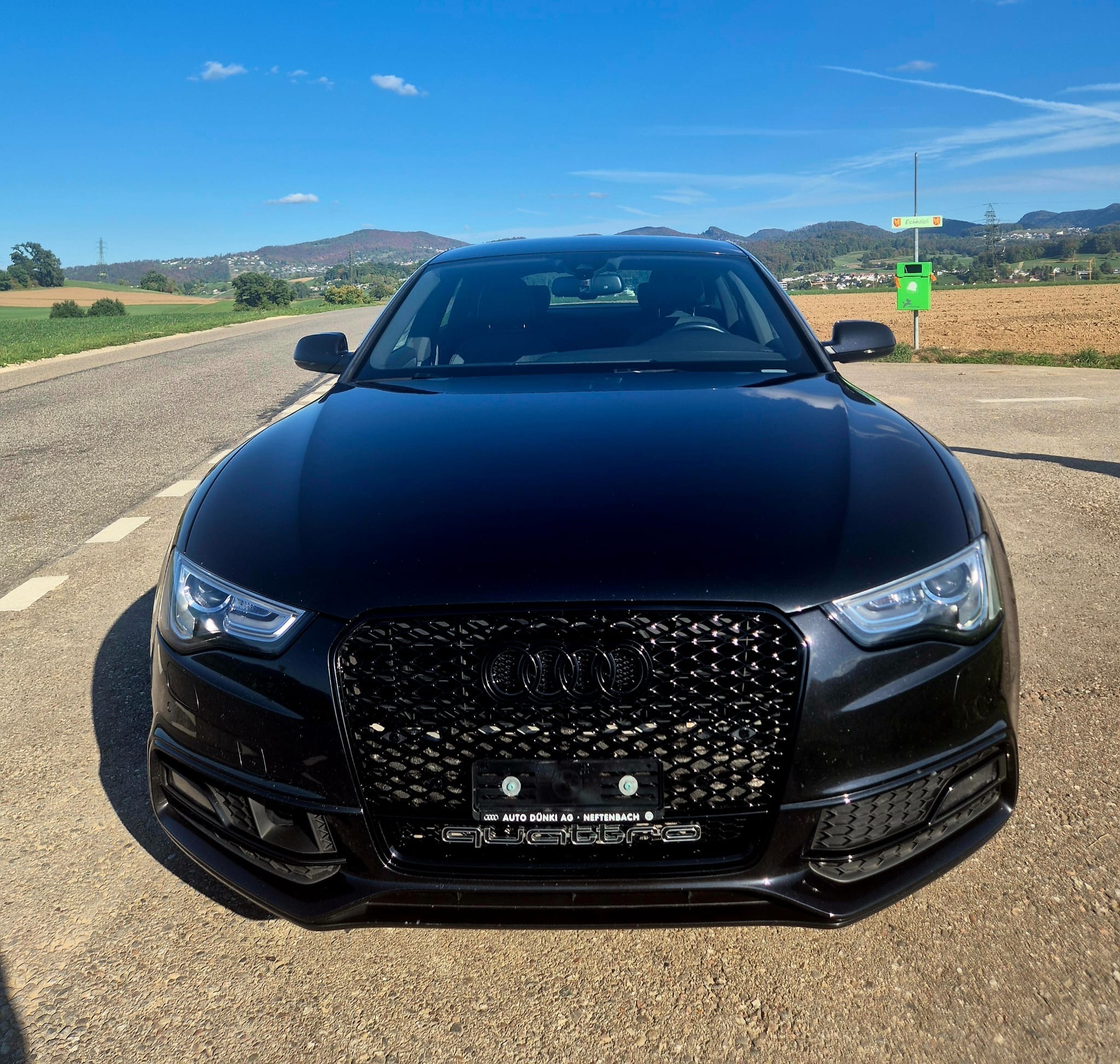 Car photo