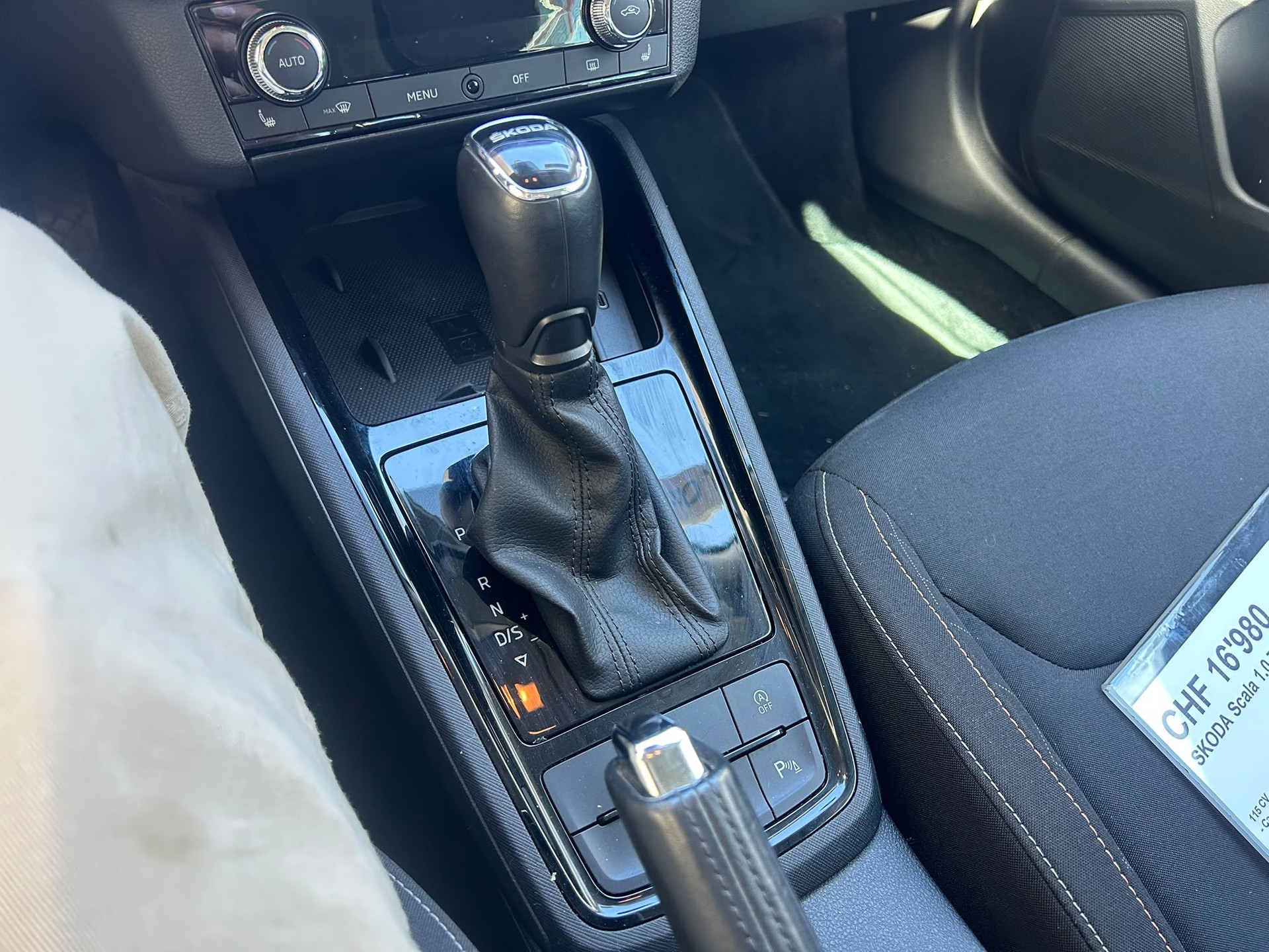 SKODA Scala 1.0 TSI Ambition-image-12