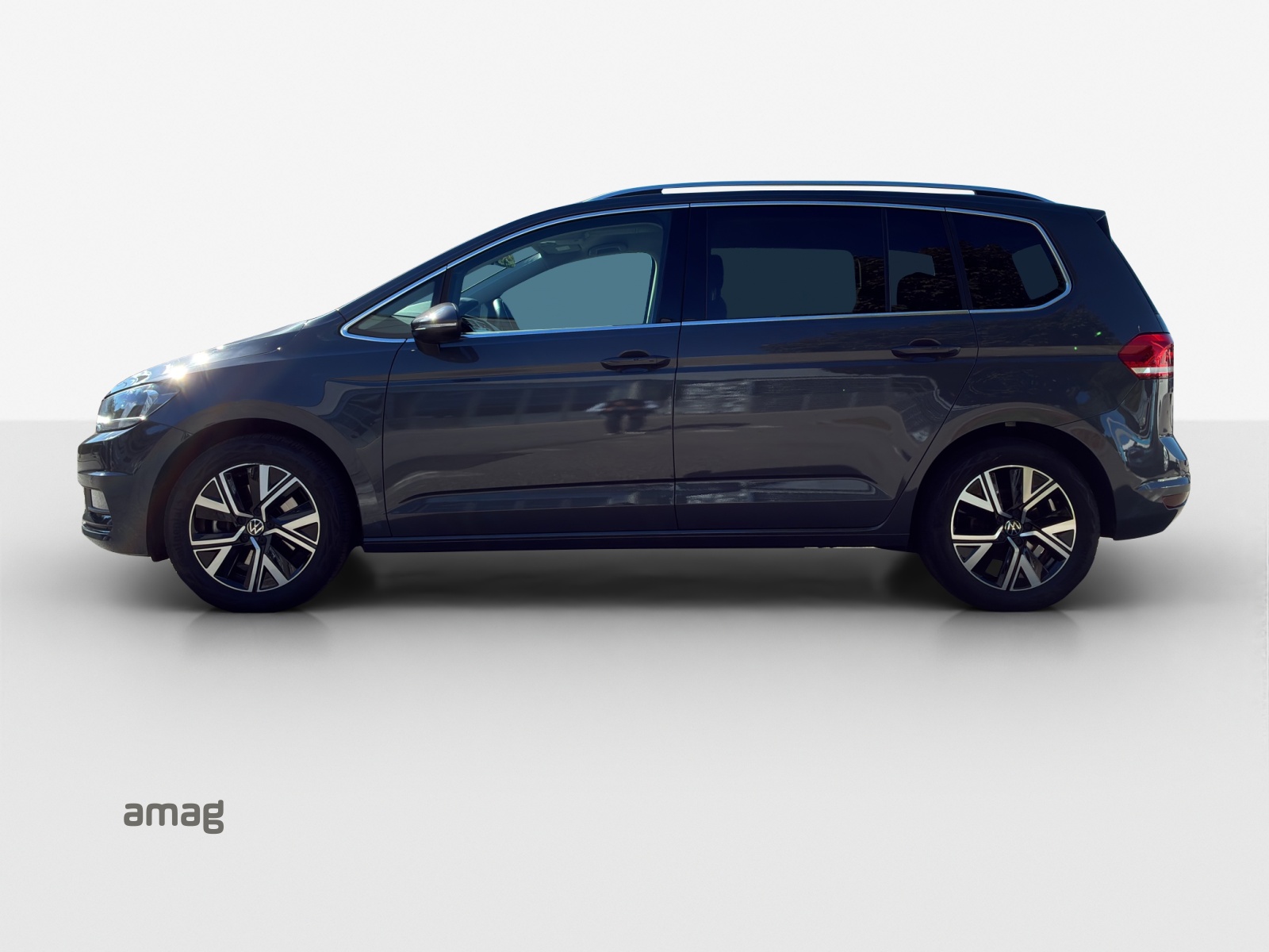 VW Touran 1.5 TSI EVO Highline DSG-image-1