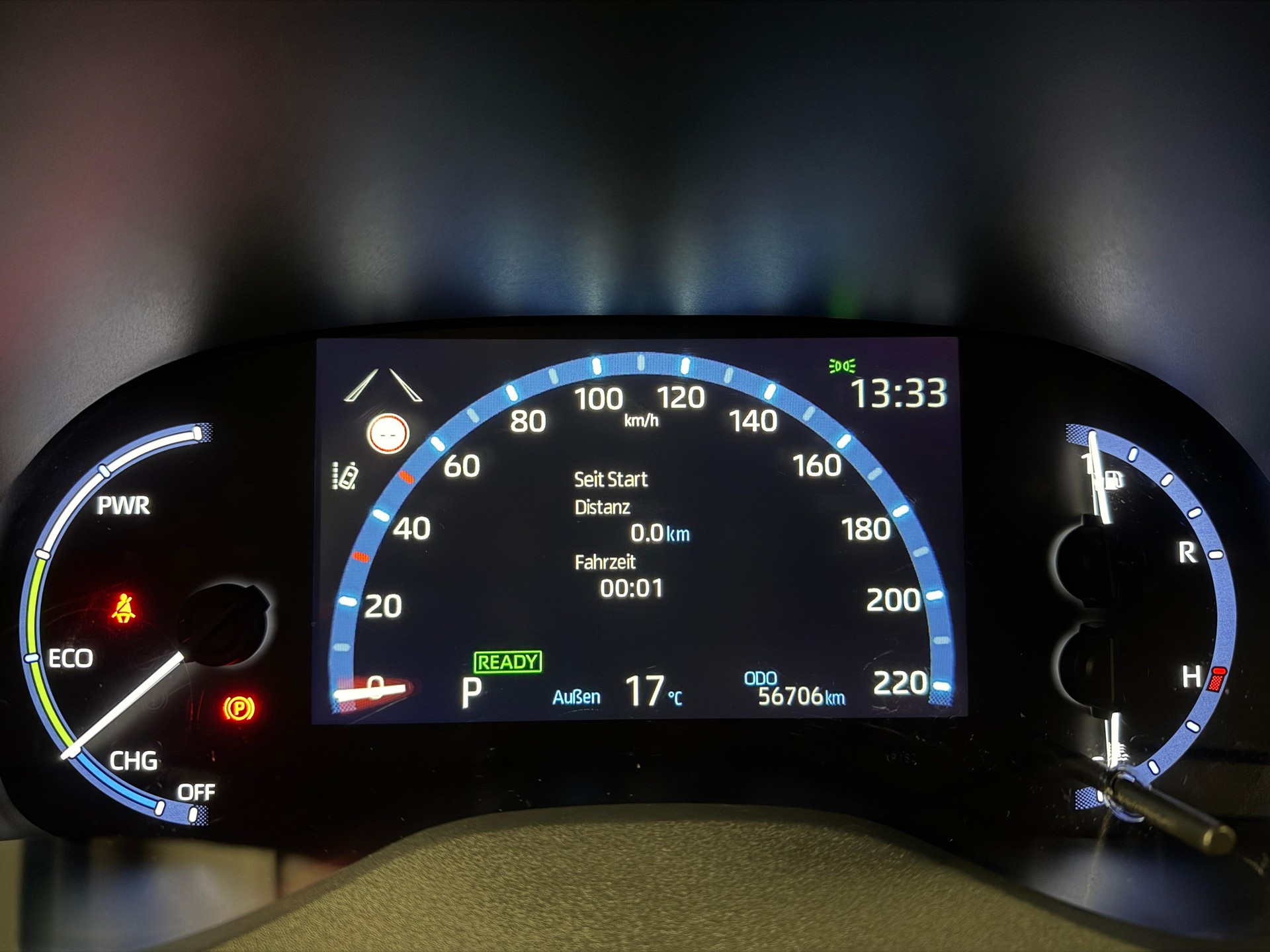 TOYOTA Yaris Cross 1.5 VVT-i HSD Comfort AWD-i-image-13