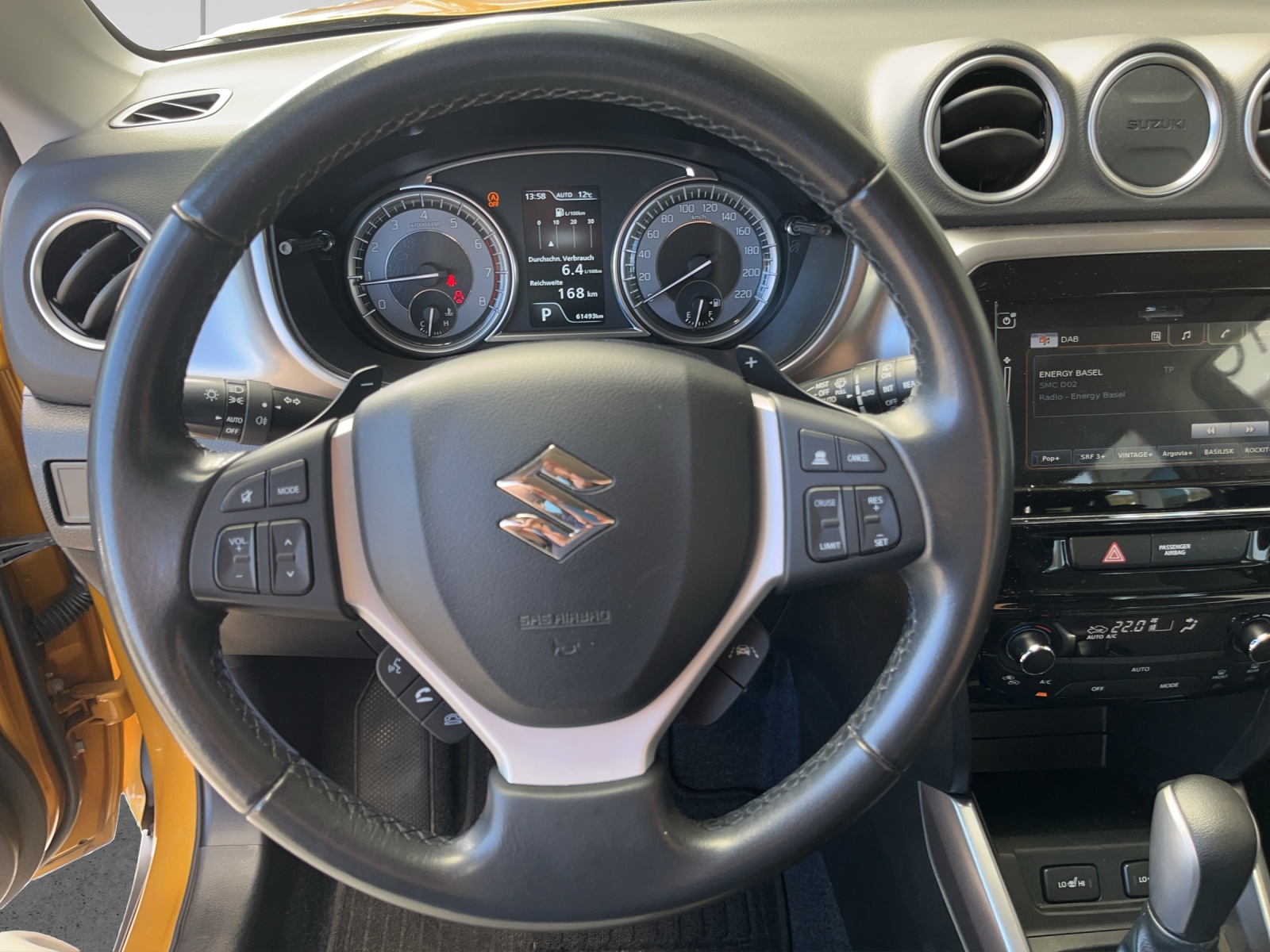 SUZUKI Vitara 1.4 Boosterjet Compact + Hybrid Automatic-image-8