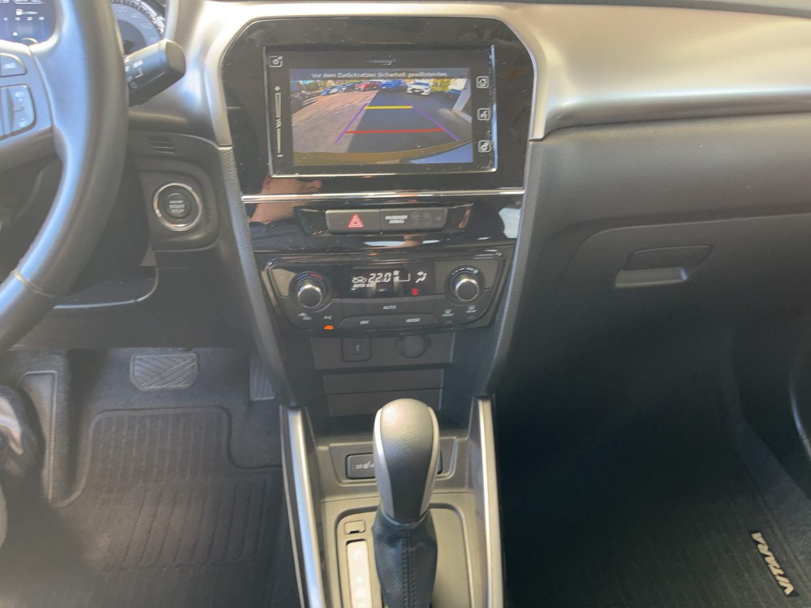 SUZUKI Vitara 1.4 Boosterjet Compact + Hybrid Automatic-image-10