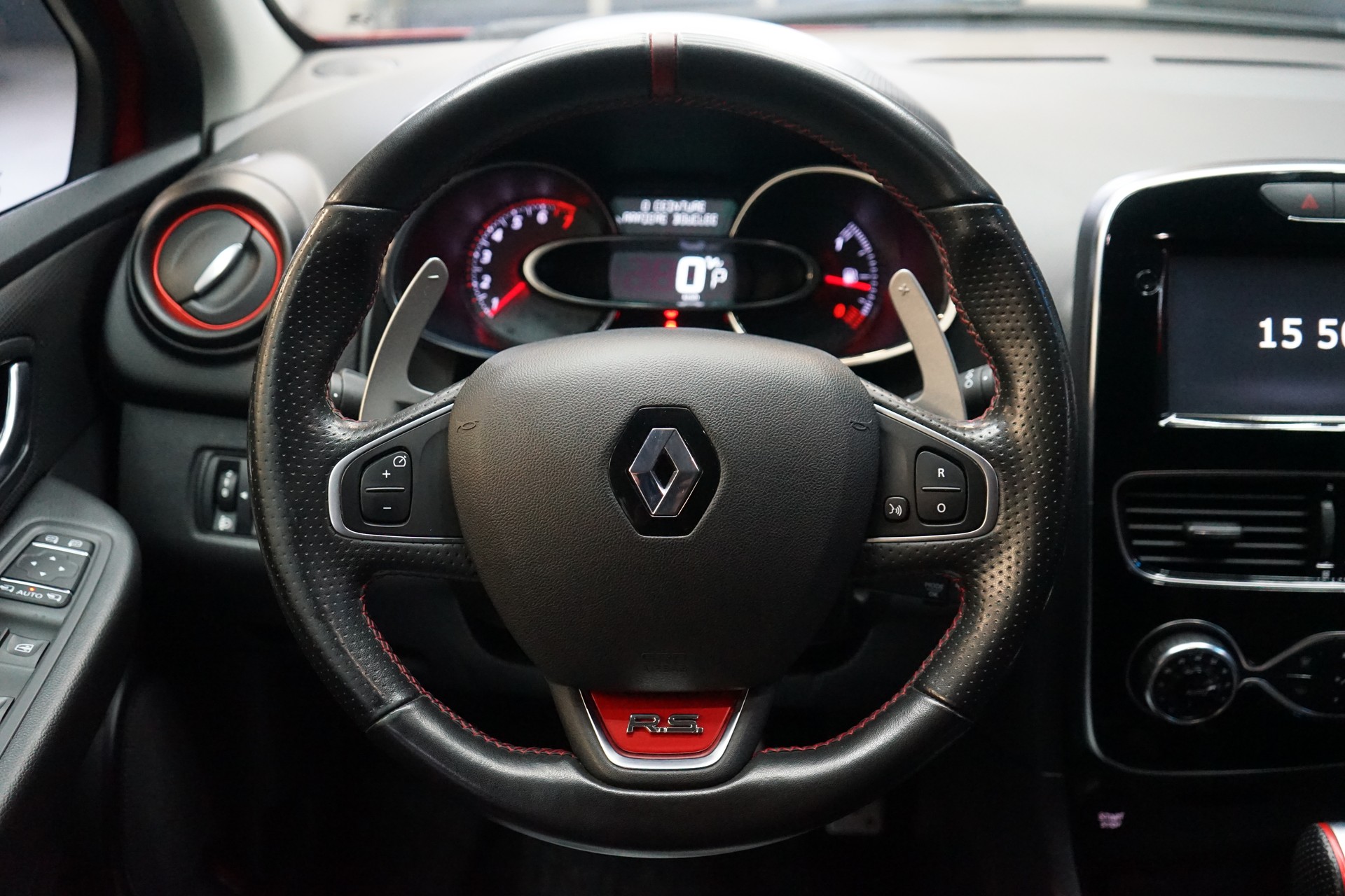 RENAULT Clio 1.6 T RS 200 EDC-image-7