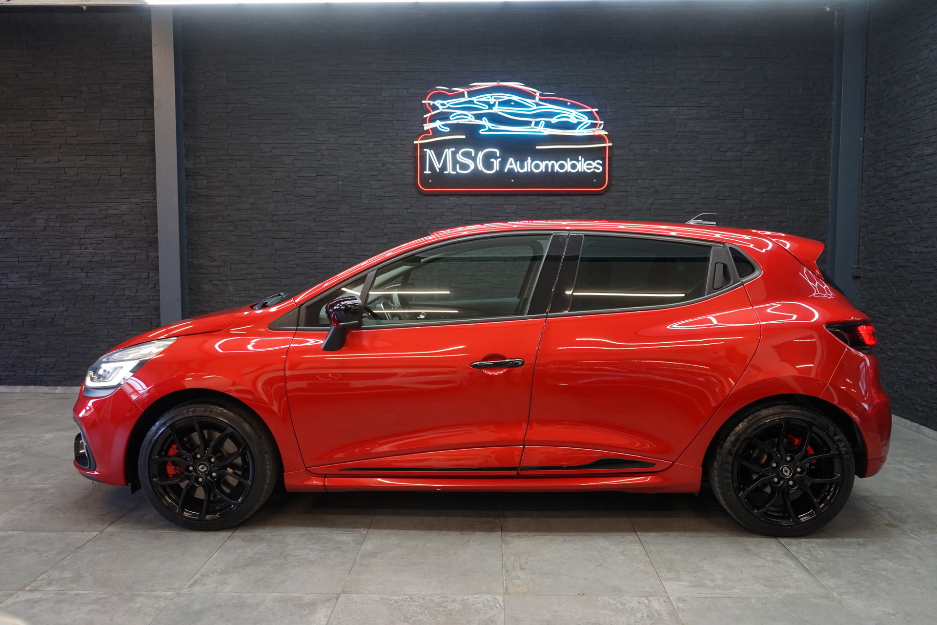 RENAULT Clio 1.6 T RS 200 EDC-image-1