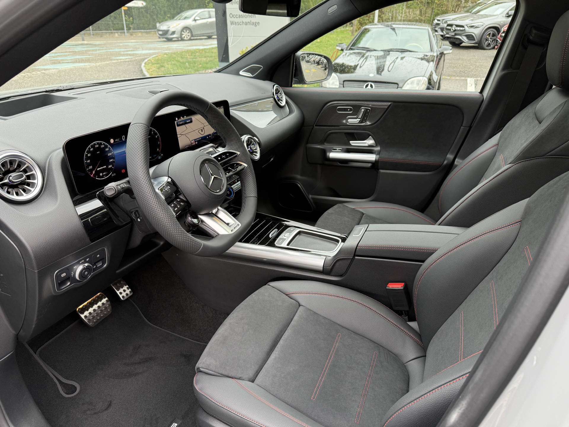 MERCEDES-BENZ GLA 35 AMG 4matic-image-3