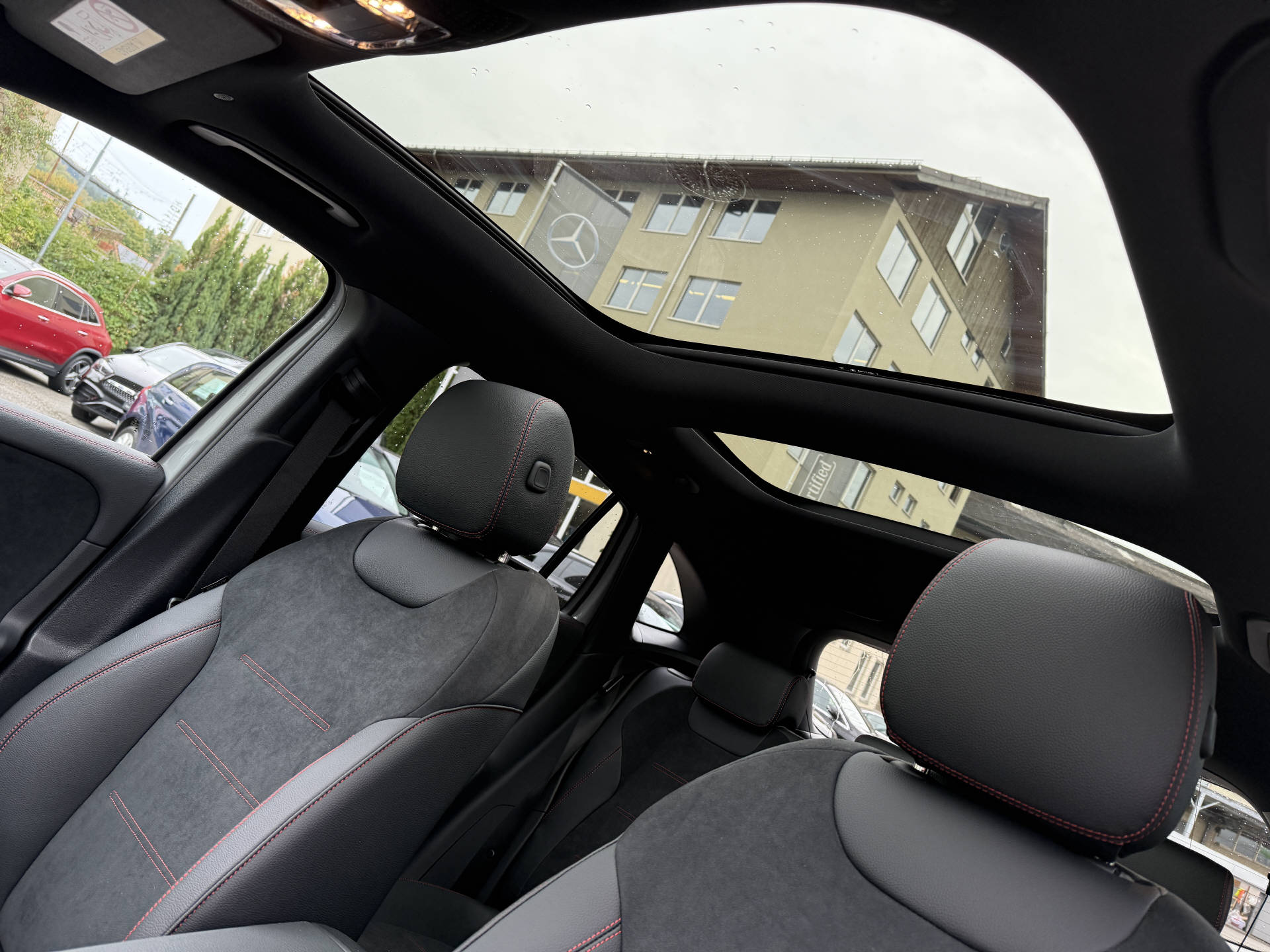 MERCEDES-BENZ GLA 35 AMG 4matic-image-13