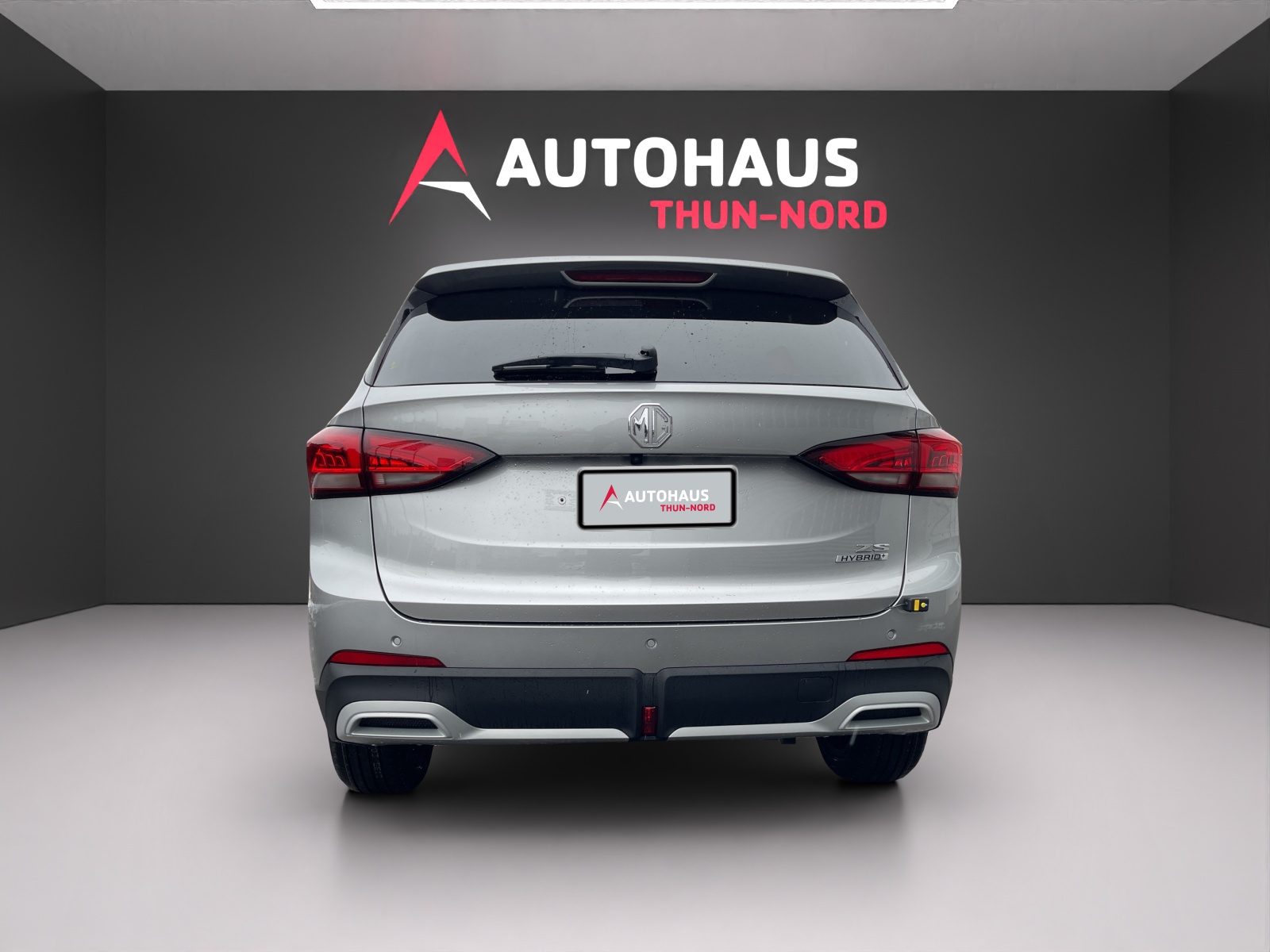 MG ZS 1.5 Hybrid+ Luxury-showroom-element-3
