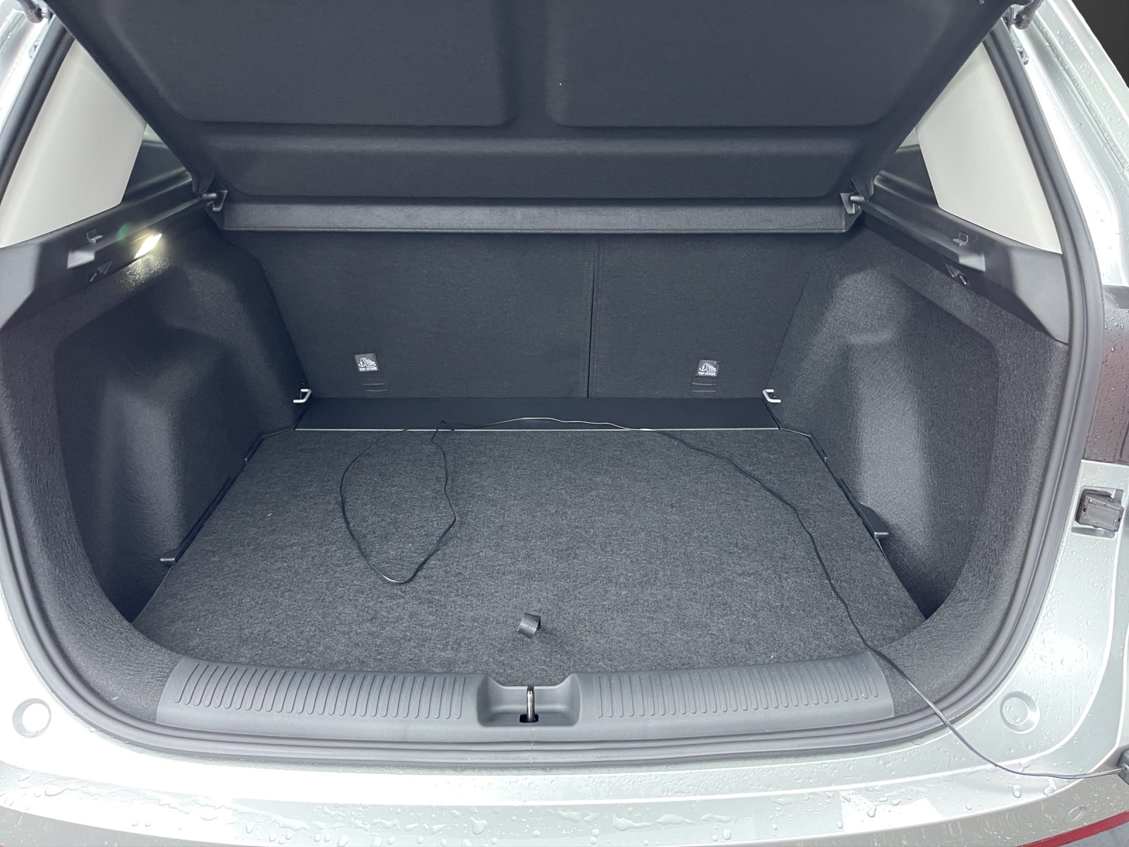 MG ZS 1.5 Hybrid+ Luxury-image-9