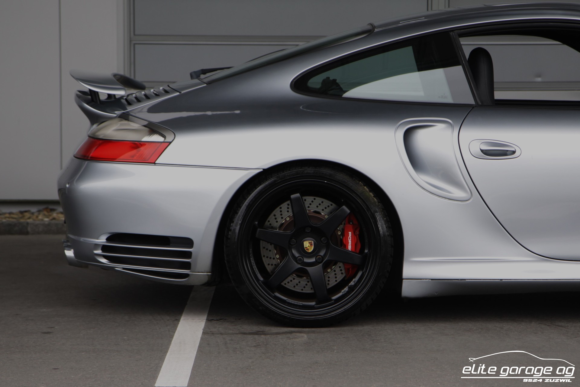 PORSCHE 911 Turbo-image-11