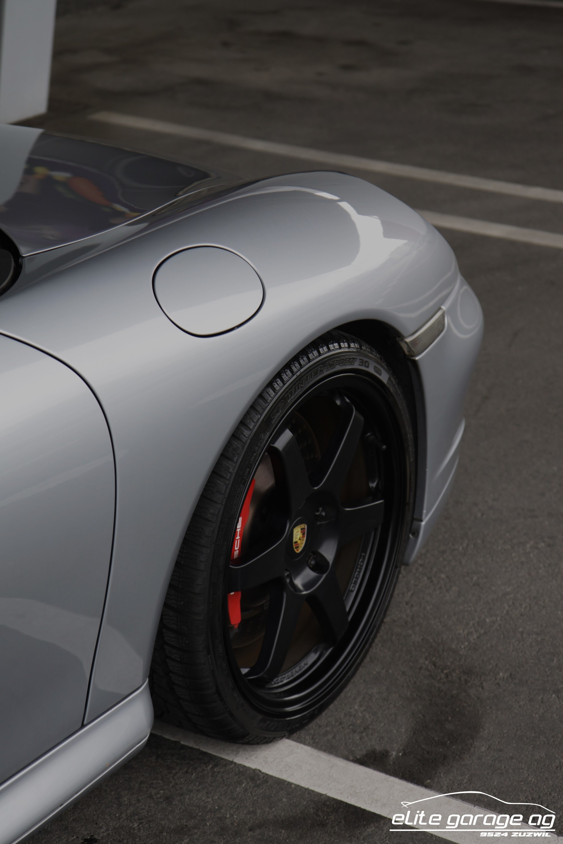 PORSCHE 911 Turbo-image-10