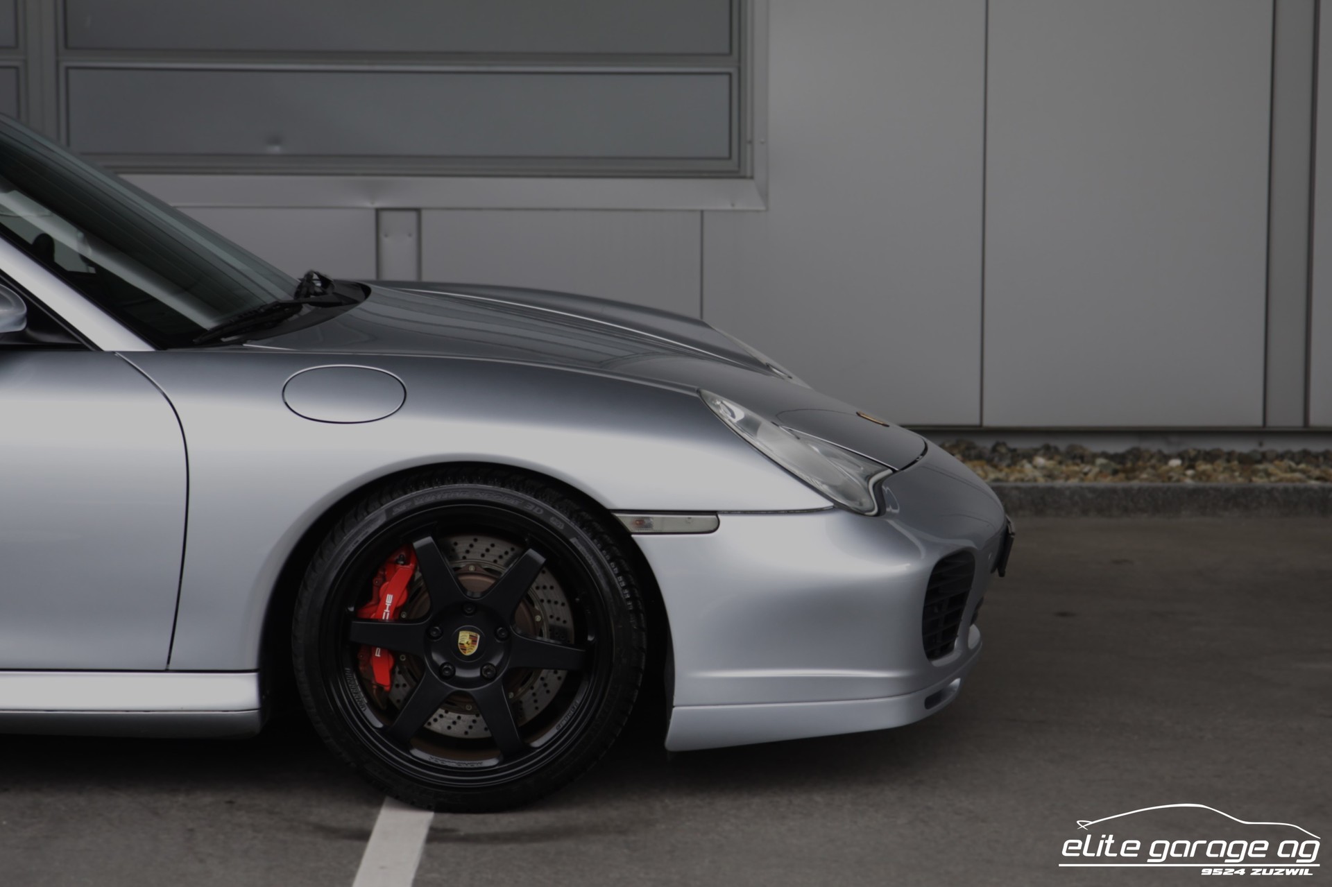 PORSCHE 911 Turbo-image-9