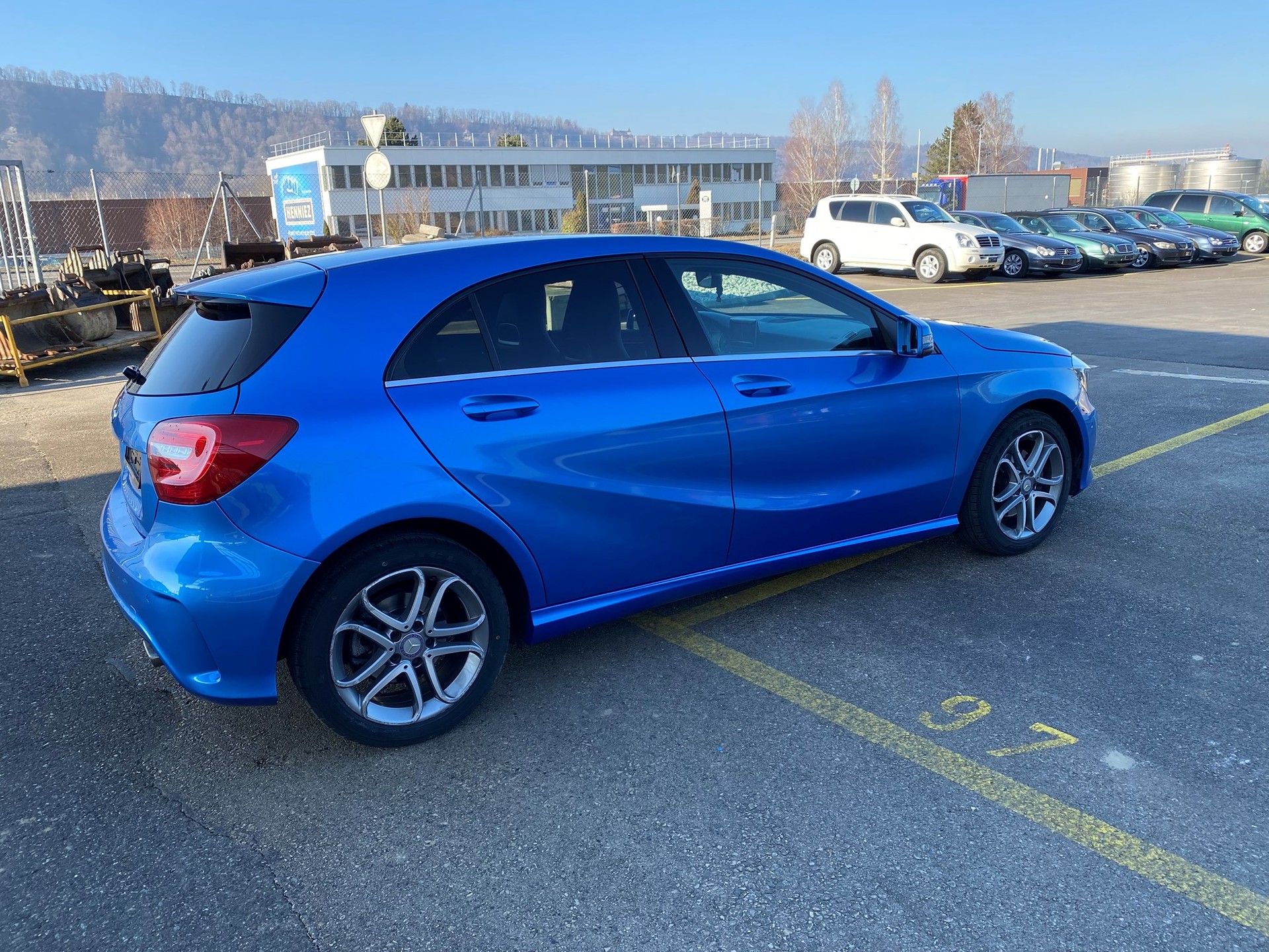 MERCEDES-BENZ A 180 AMG Line-image-7