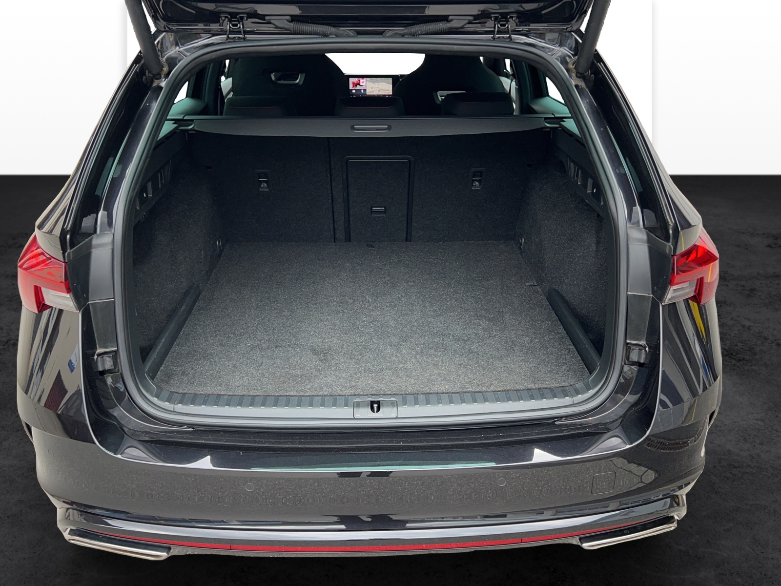 SKODA Octavia Combi 1.4 TSI PHEV DSG RS-image-18