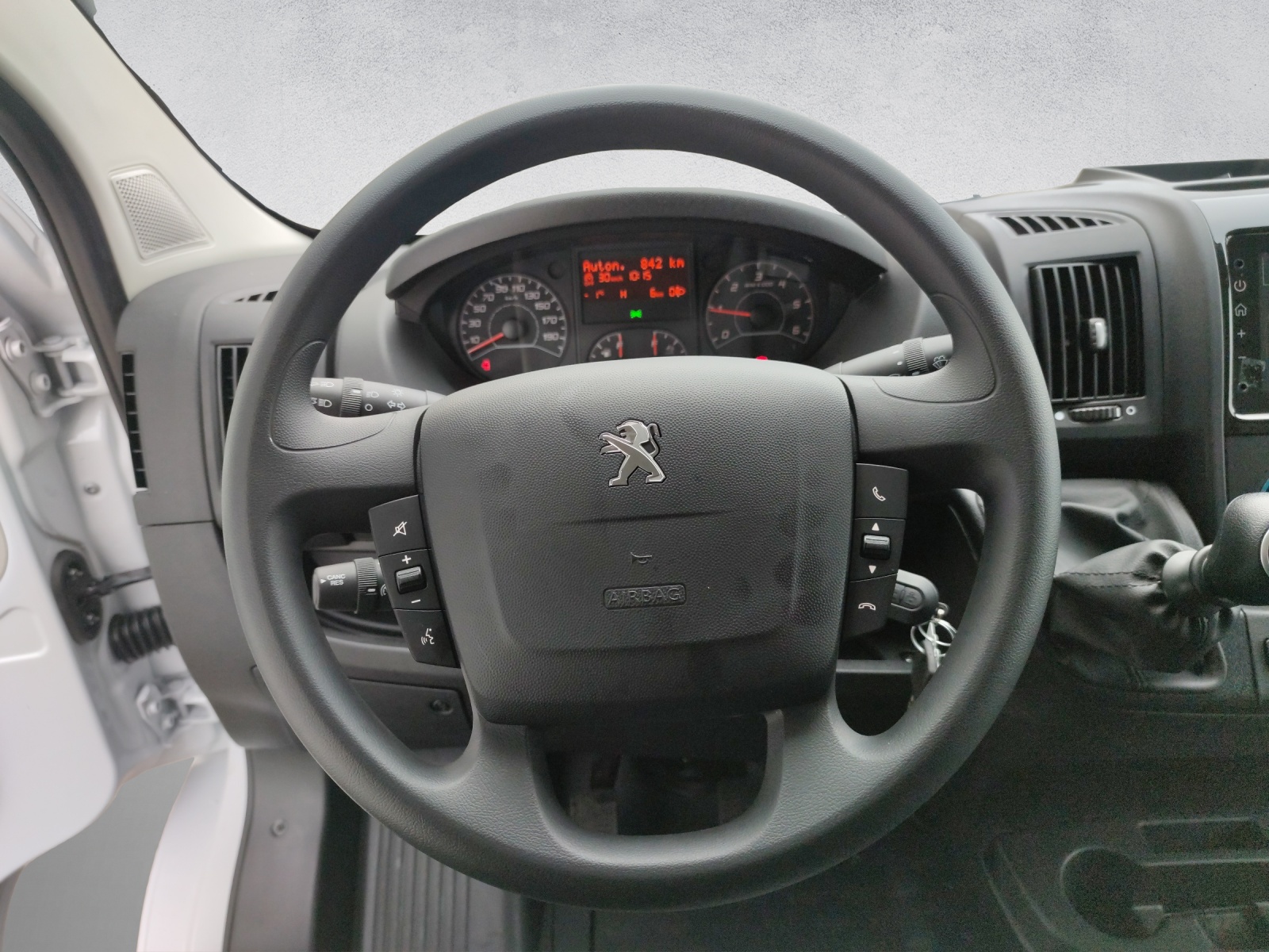 PEUGEOT Boxer Kaw. 333 L2H2 2.2 BlueHDi 140 S/S-image-11