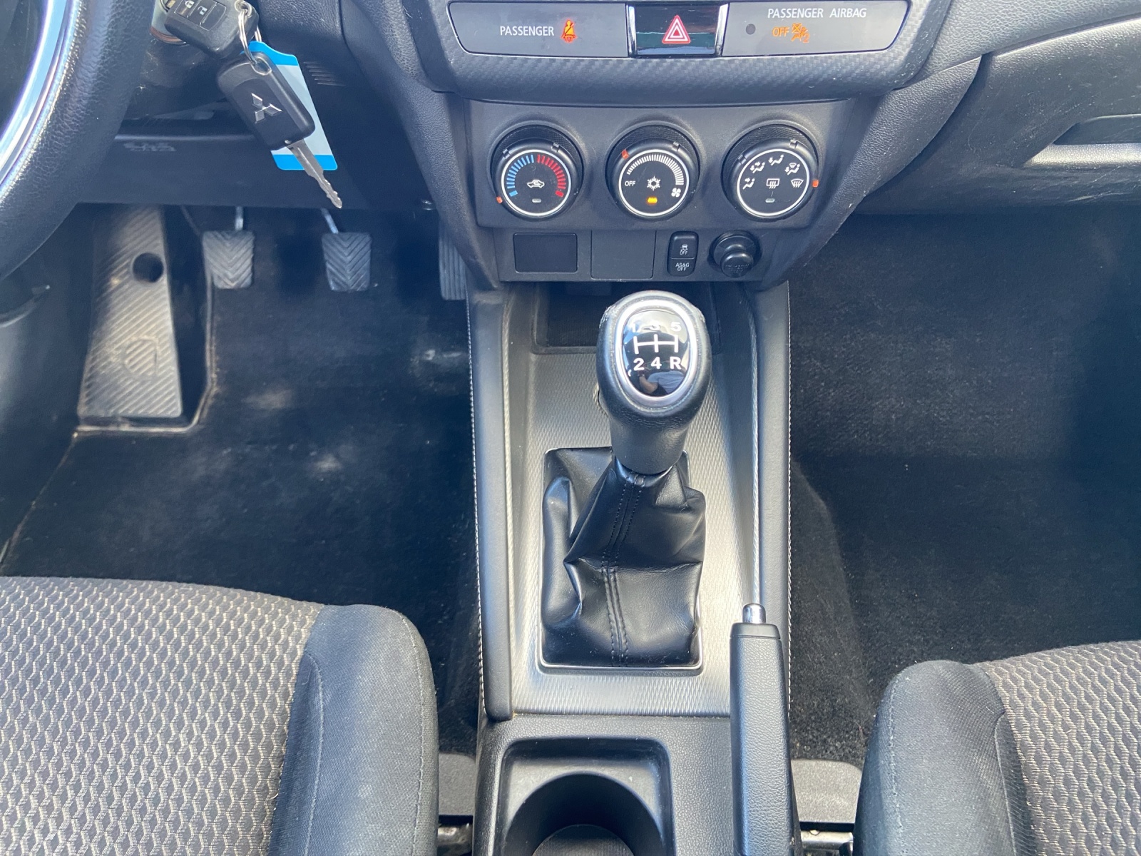 MITSUBISHI ASX 1.6 Pure 2WD-image-10