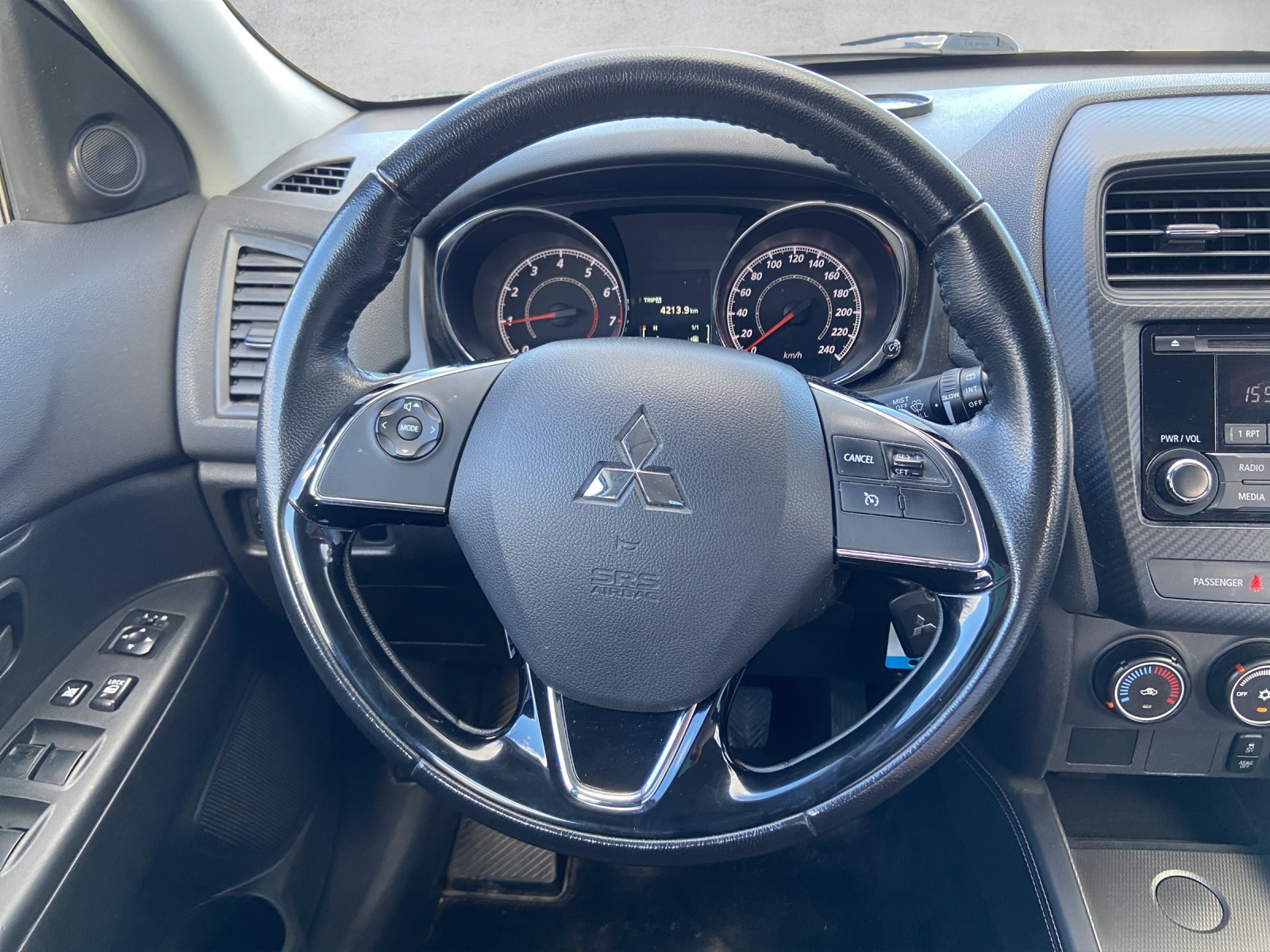 MITSUBISHI ASX 1.6 Pure 2WD-image-12