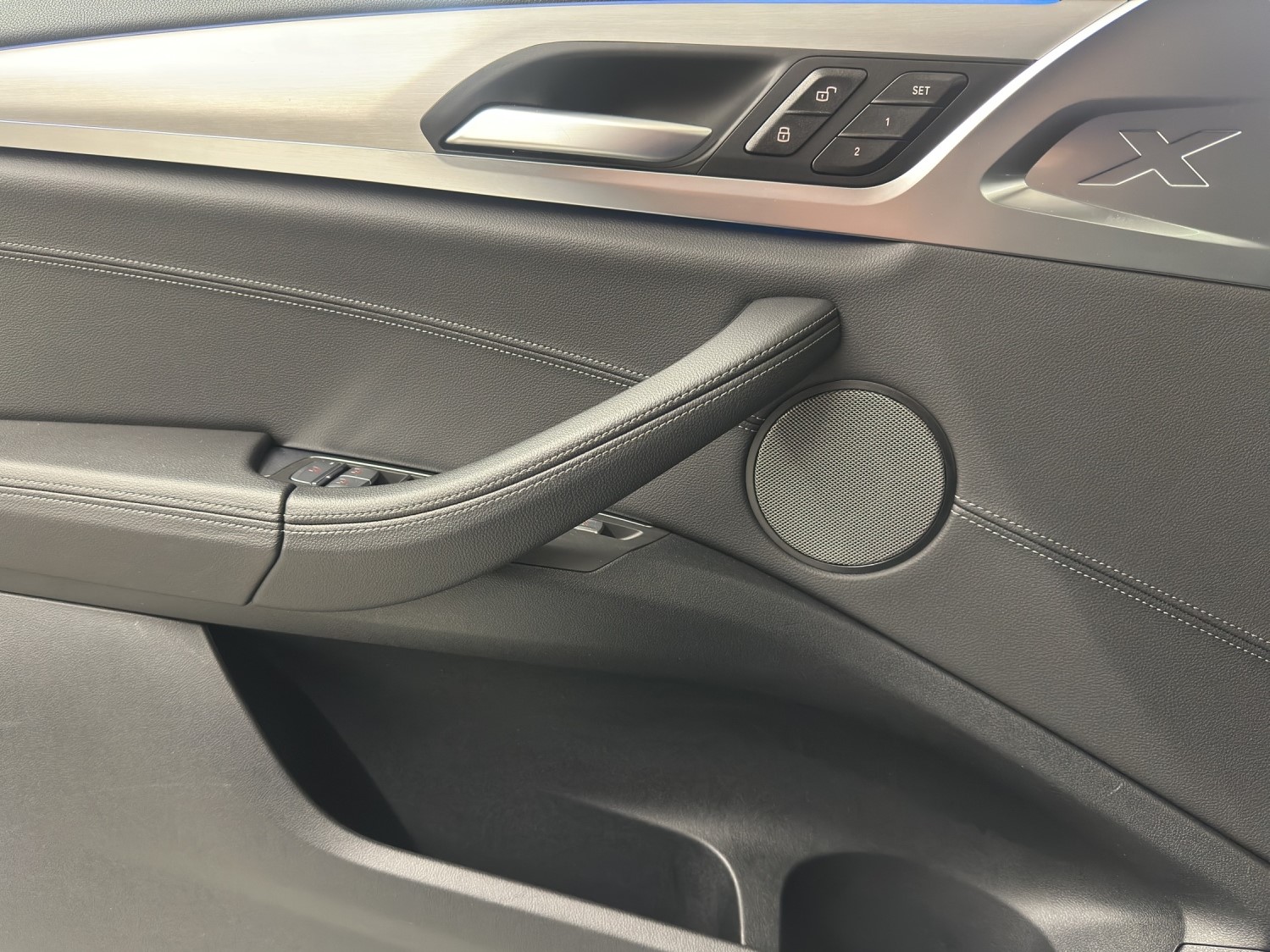 BMW iX3 Impressive-image-11