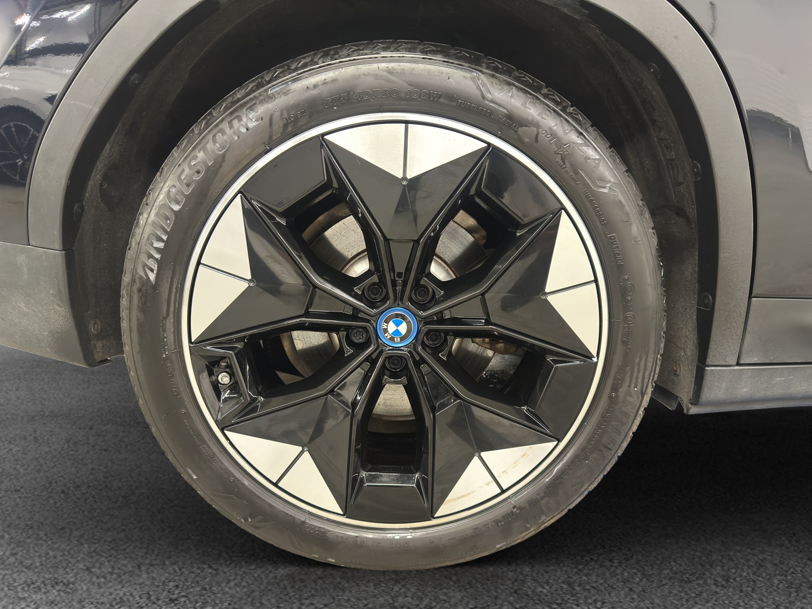 BMW iX3 Impressive-image-8