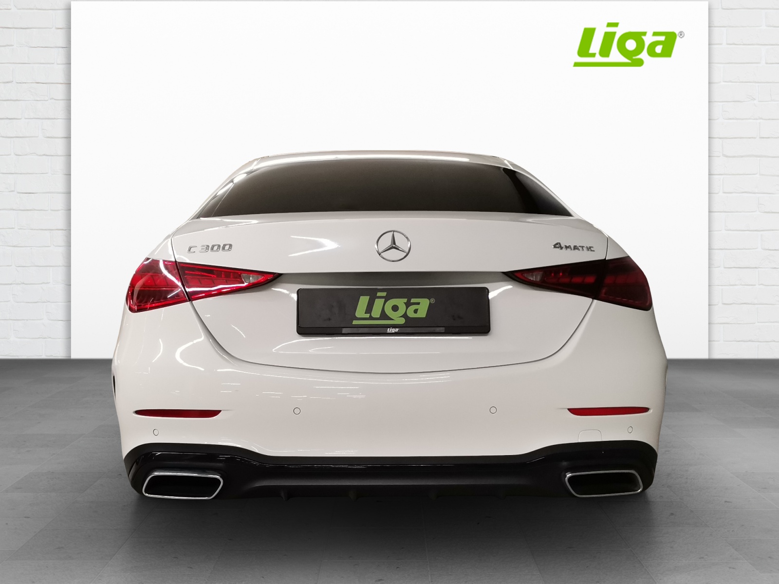 MERCEDES-BENZ C 300 AMG Line 4Matic-image-4