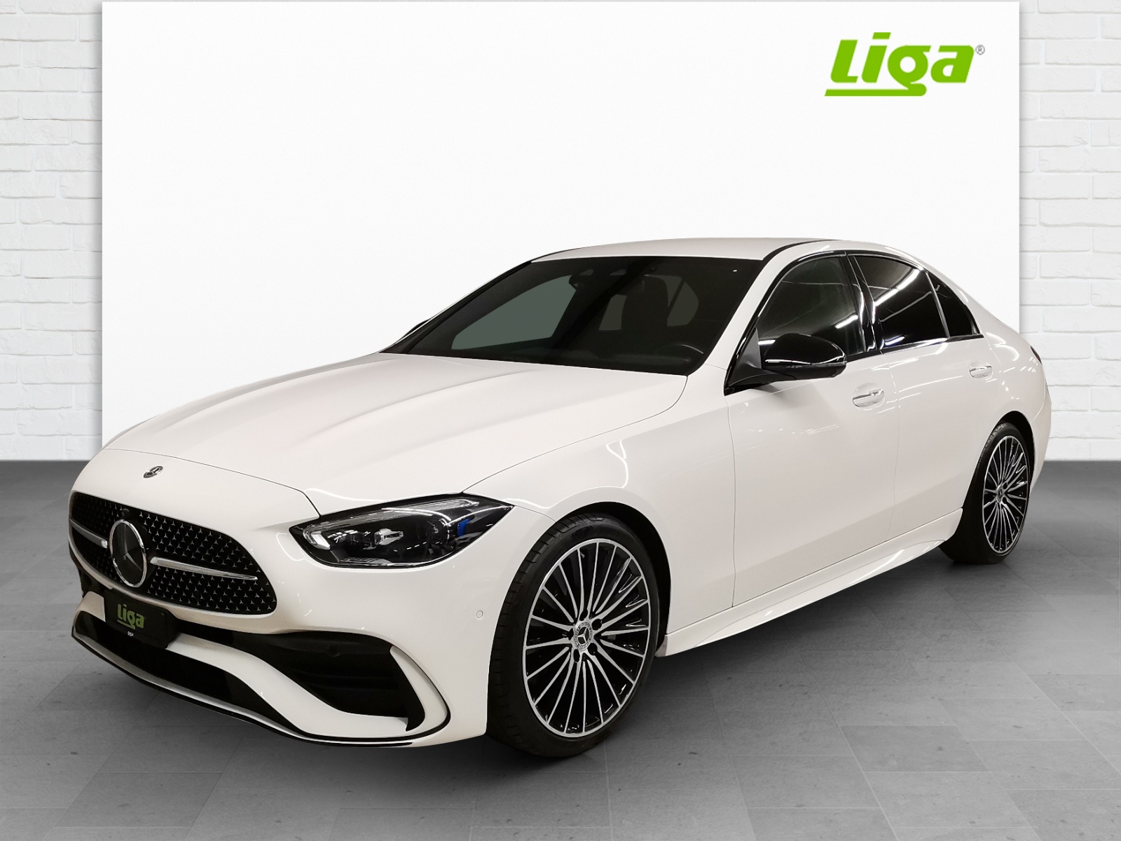 MERCEDES-BENZ C 300 AMG Line 4Matic-image-1