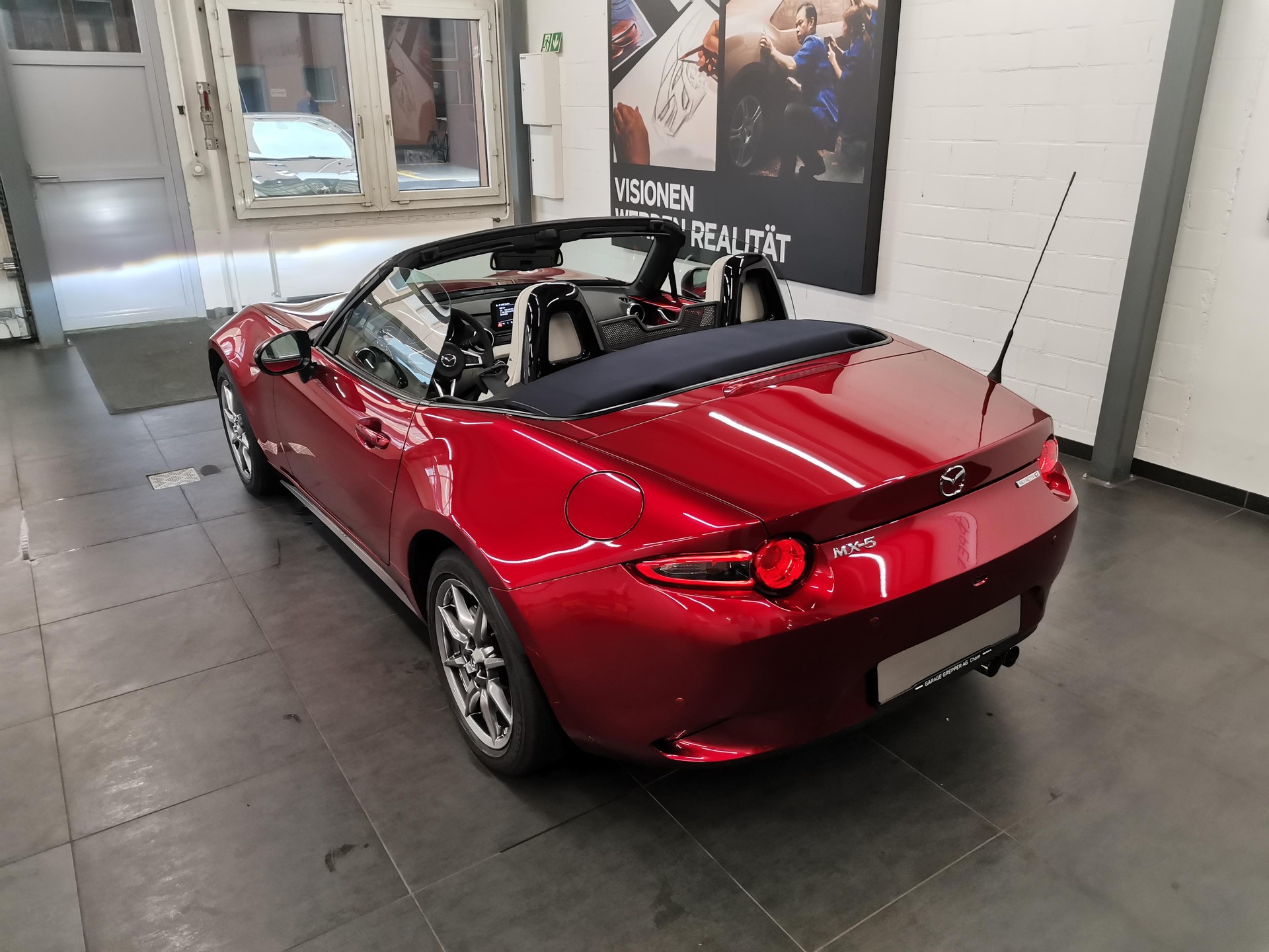 MAZDA MX-5 1.5 Kizuna-image-10