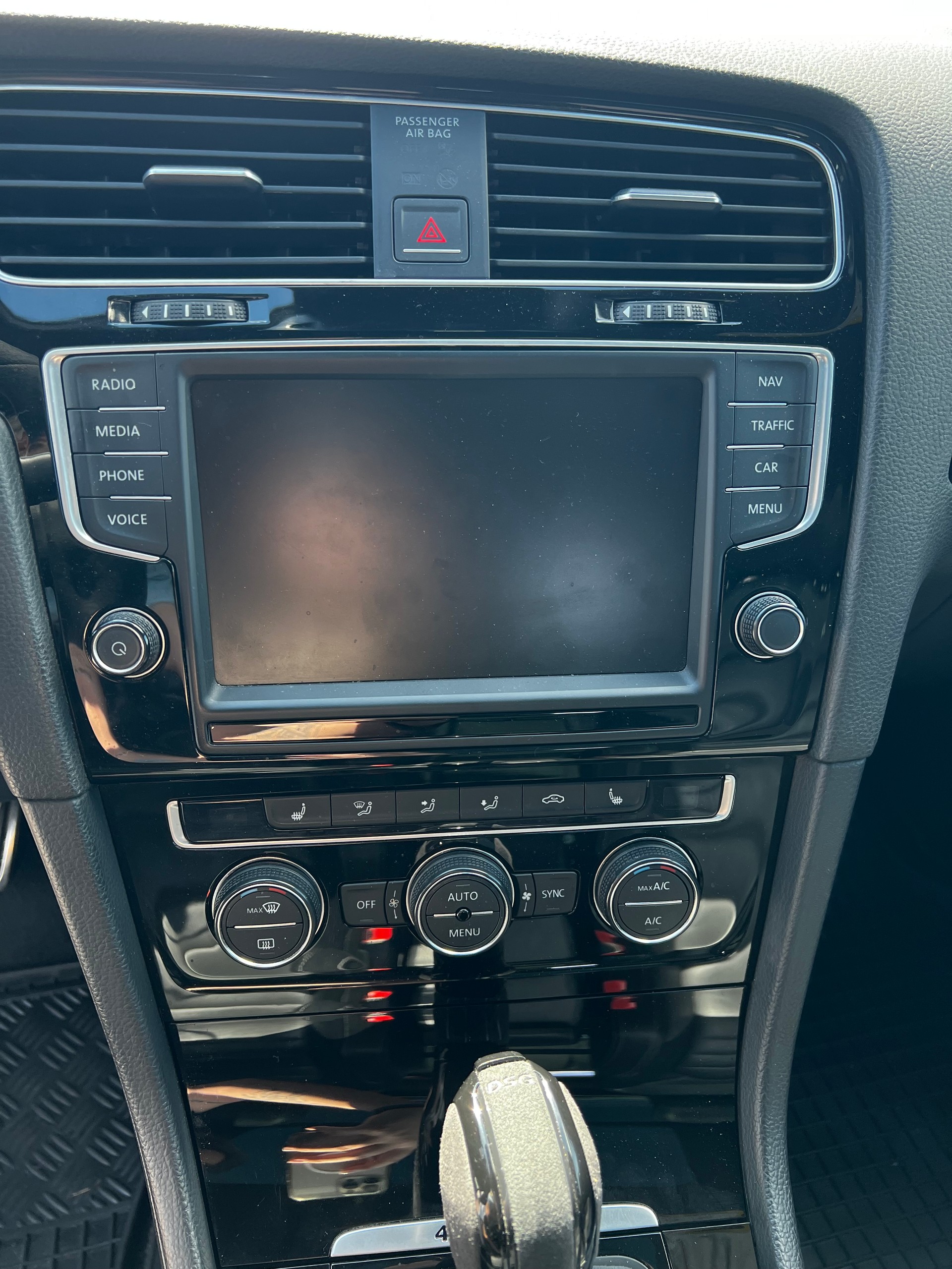 VW Golf Variant 2.0 TSI R 4 Motion DSG-image-19