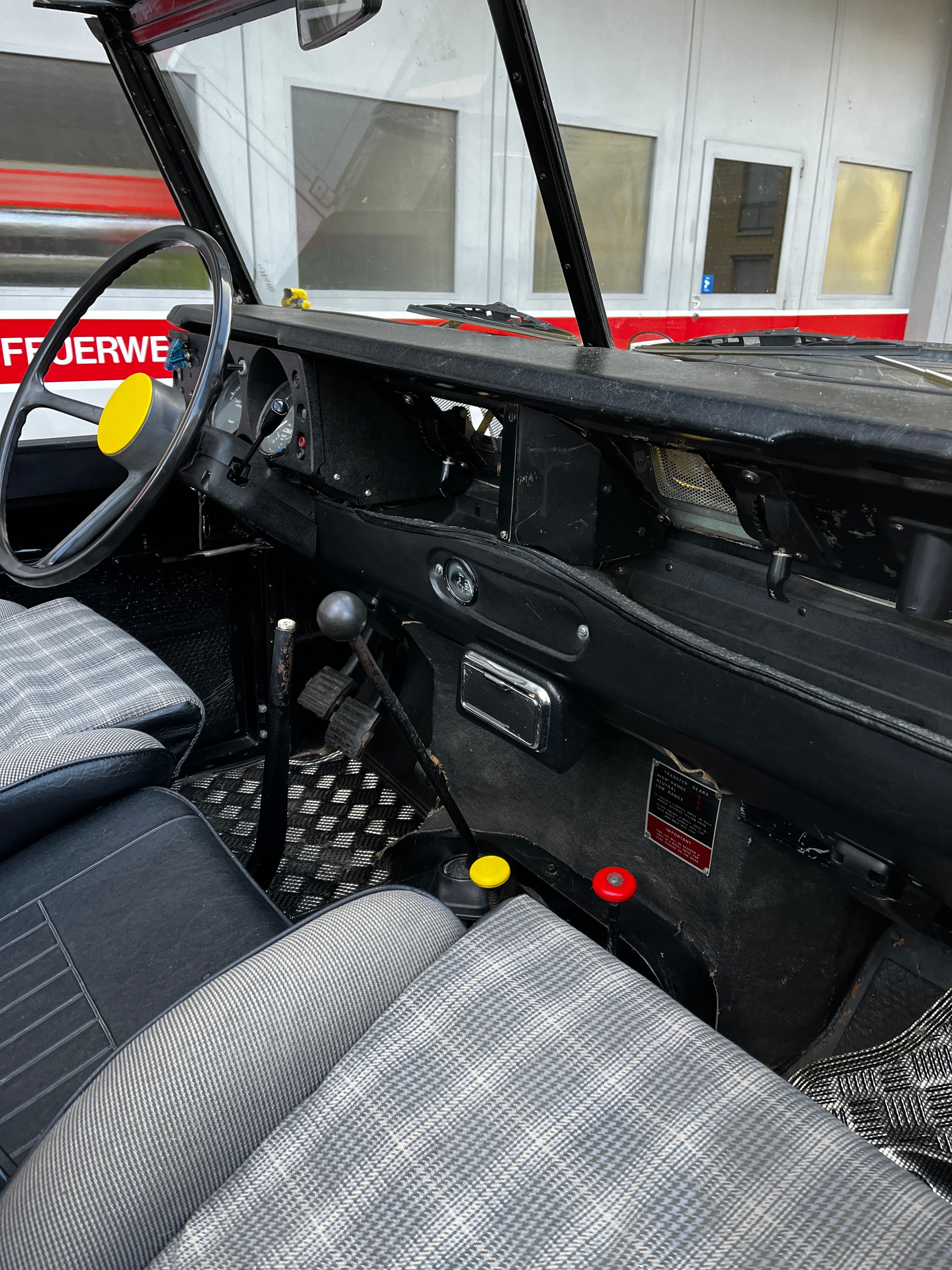 LAND ROVER 88 2.3 Station Wagon-image-4