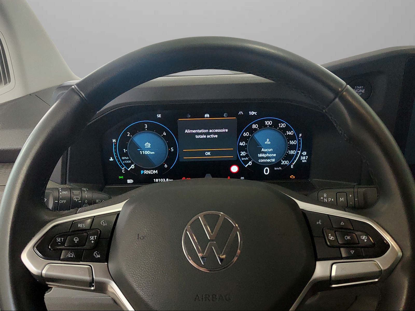VW Transporter 2.0 TDI Automat-image-13