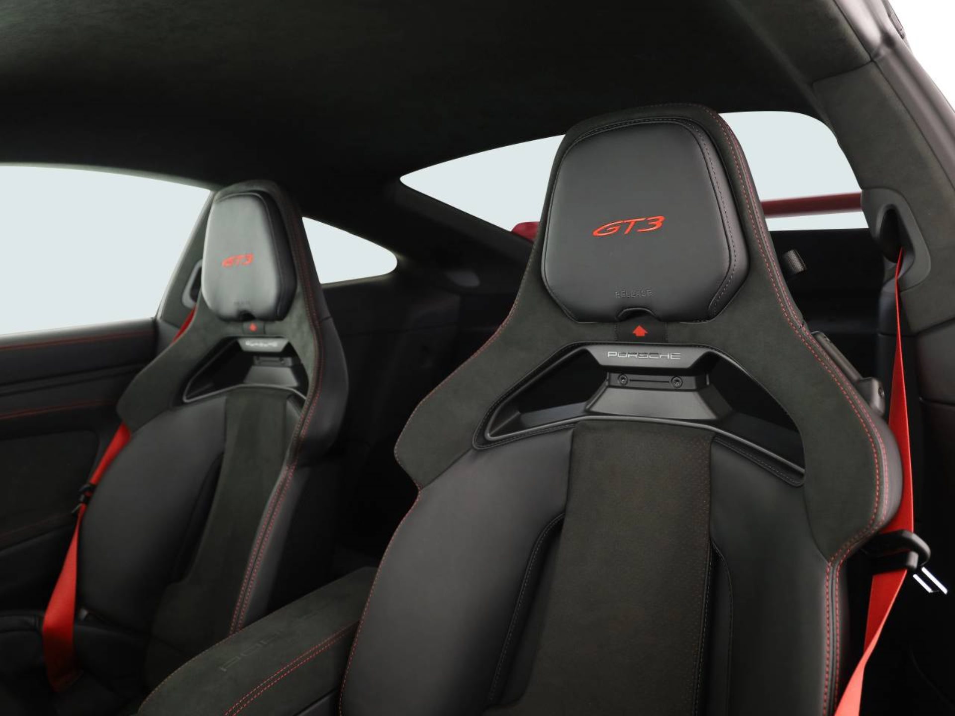 PORSCHE 911 GT3-image-9