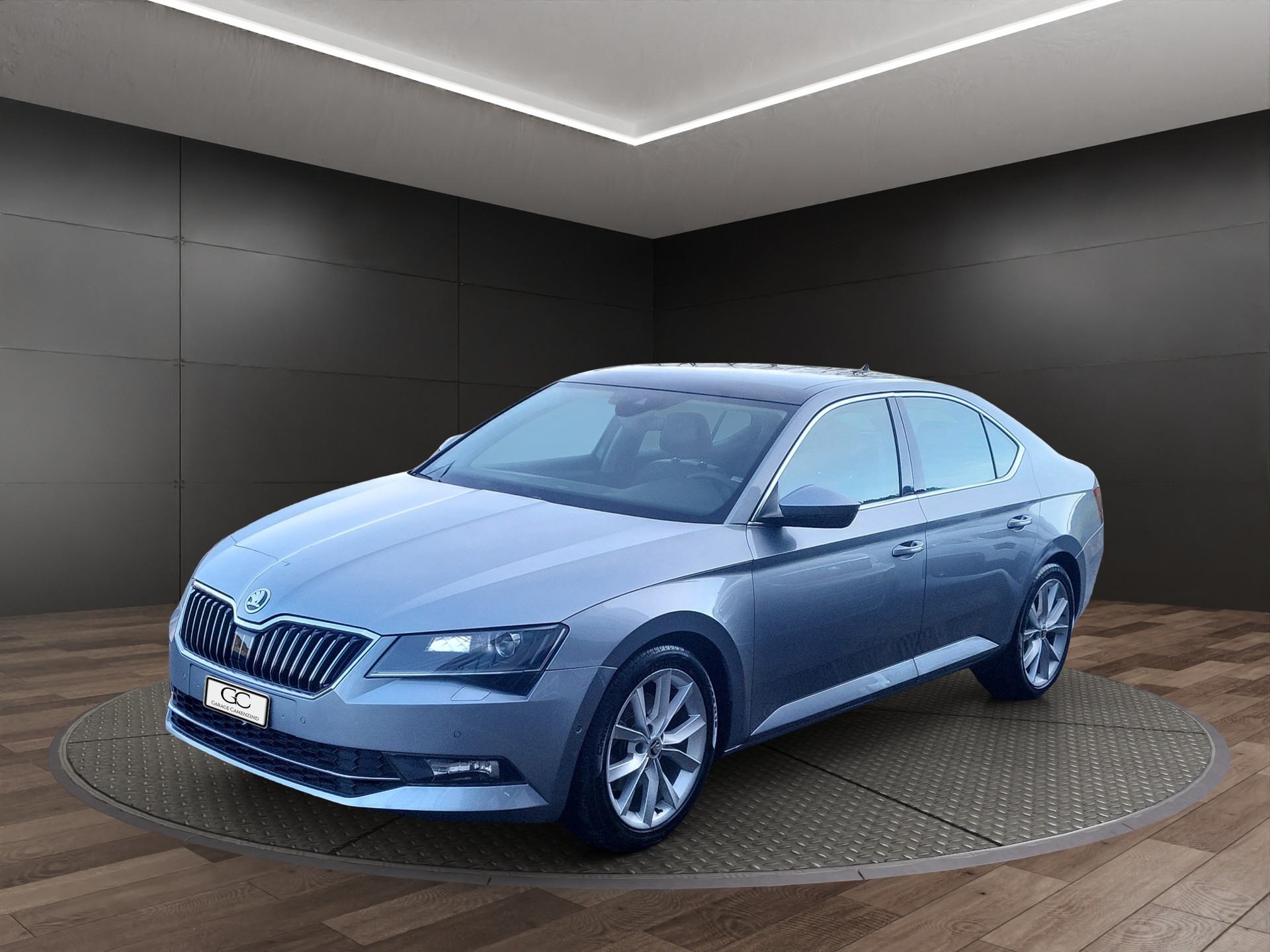 SKODA Superb 2.0 TDi Style DSG-image-4