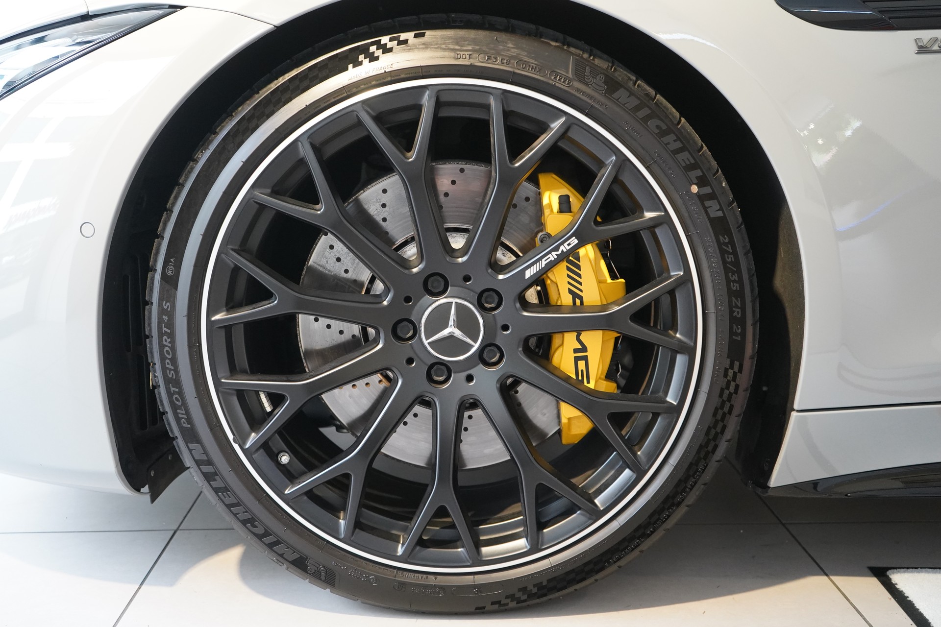 MERCEDES-BENZ AMG SL 63 4M Speedshift MCT-image-18