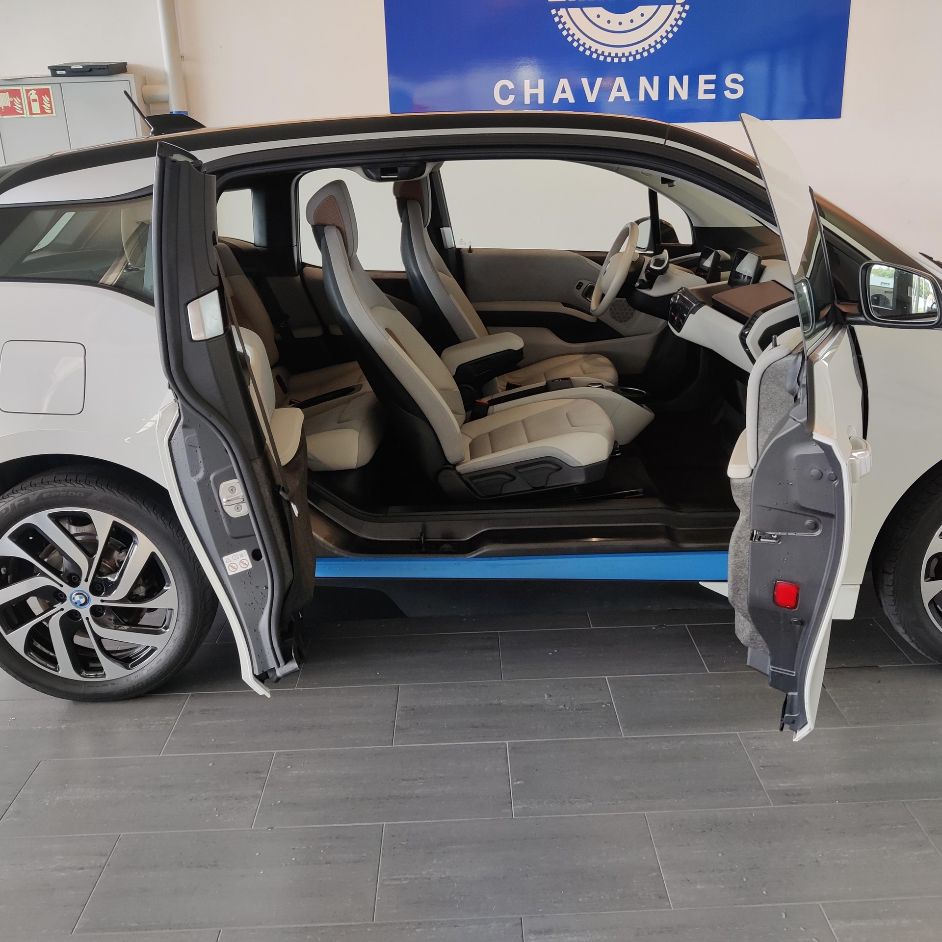 BMW i3 120 Ah-image-13