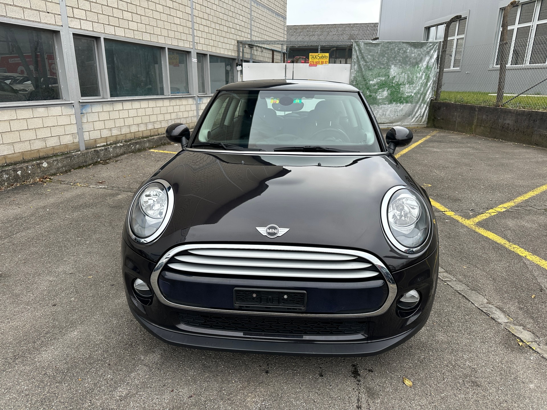 MINI Cooper-image-1