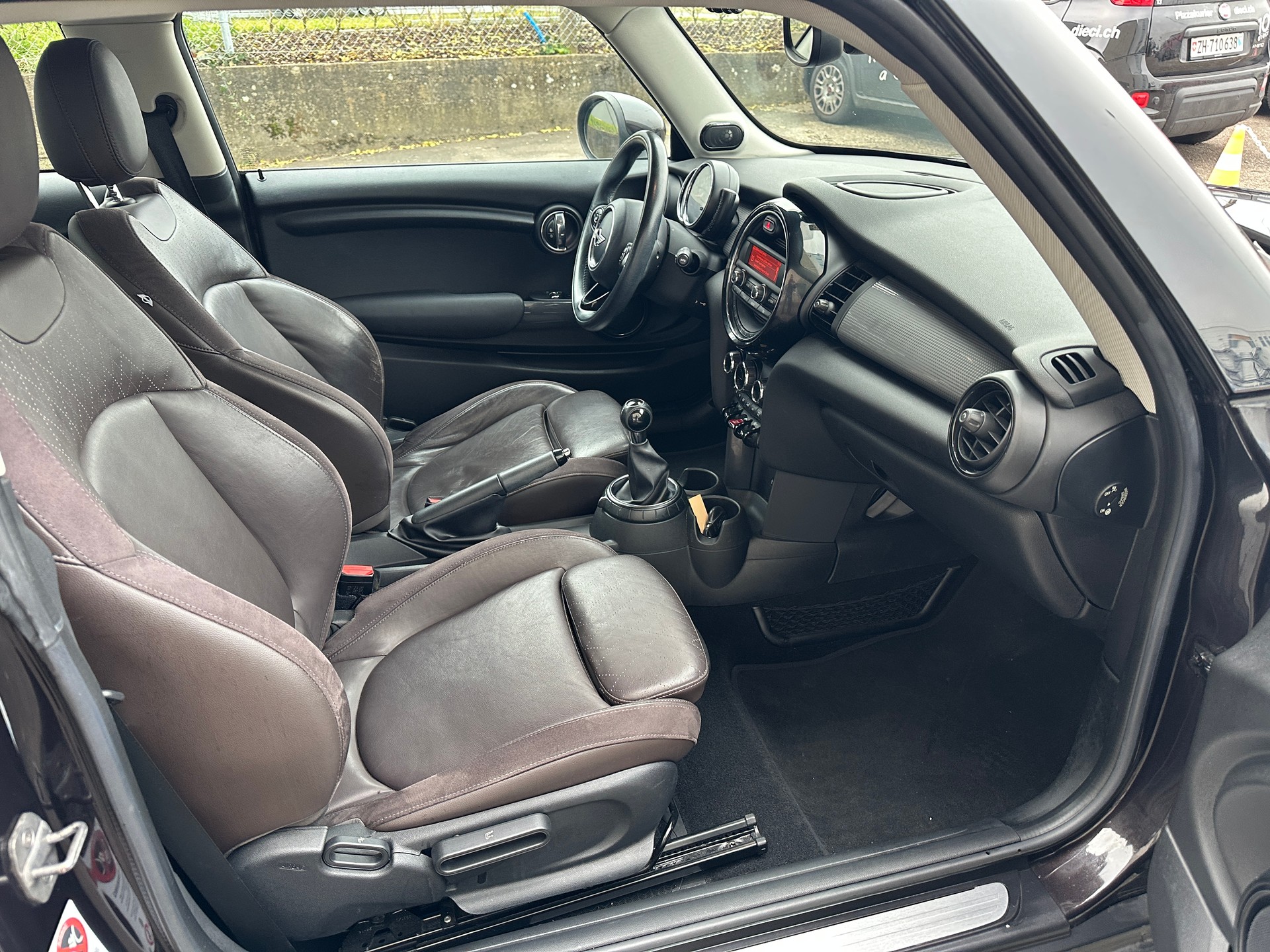 MINI Cooper-image-8