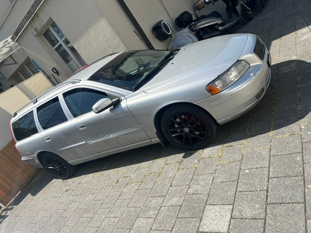 VOLVO V70 T5 Stockholm Sport-image-0