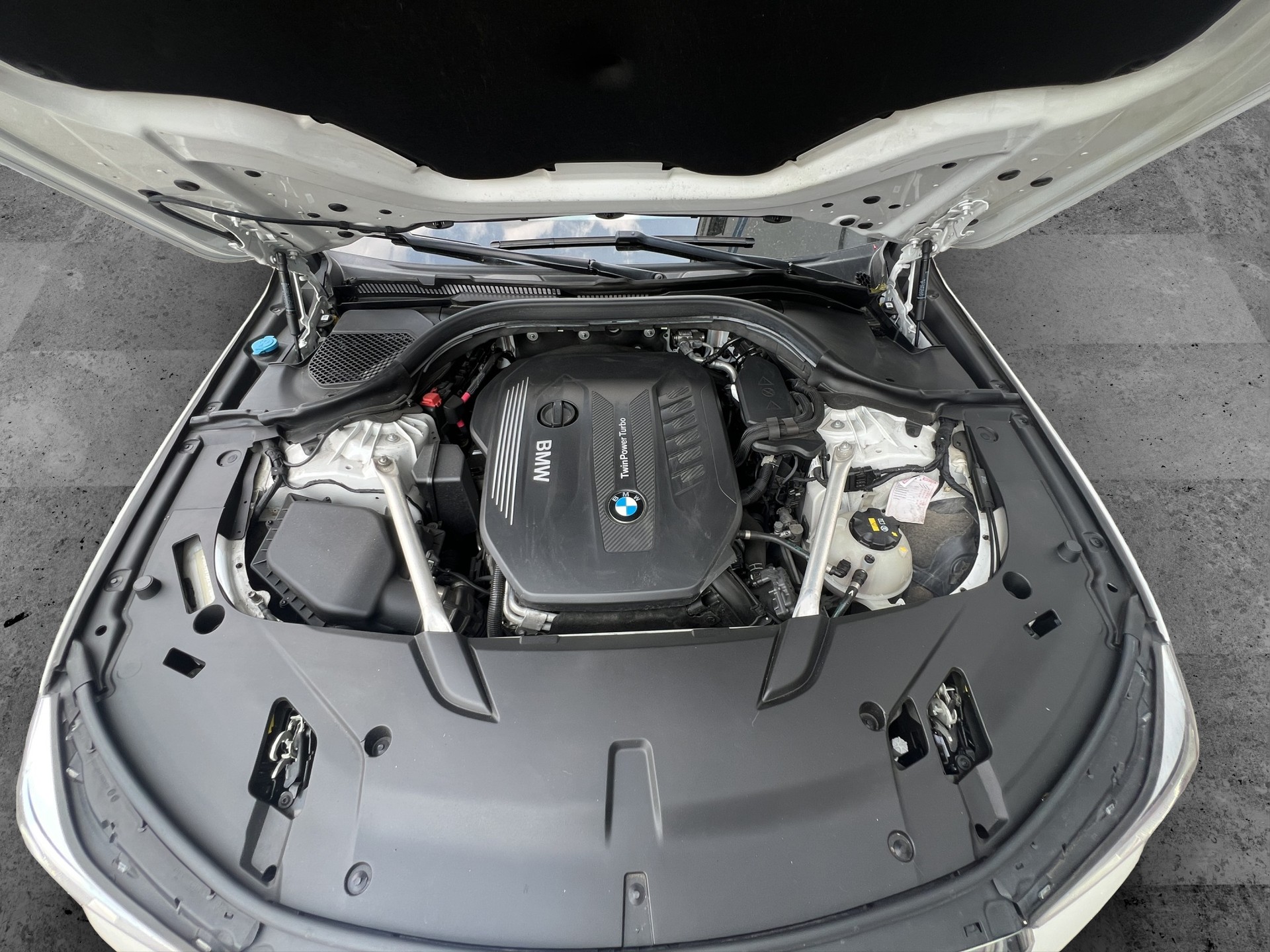 BMW 630d GT xDrive Steptronic-image-14
