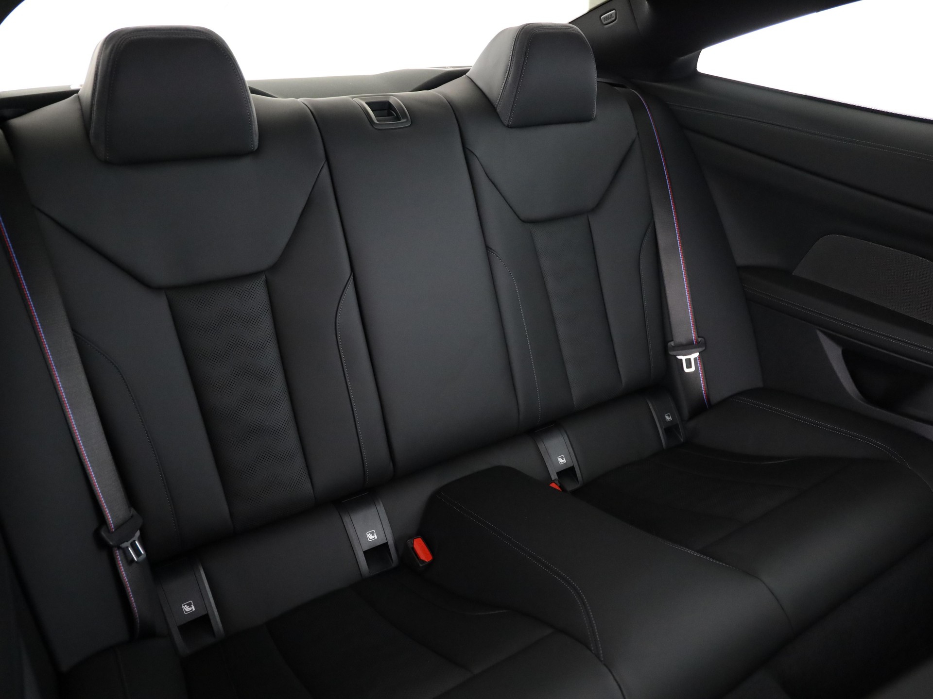 BMW M4 Competition xDrive Coupé-image-12