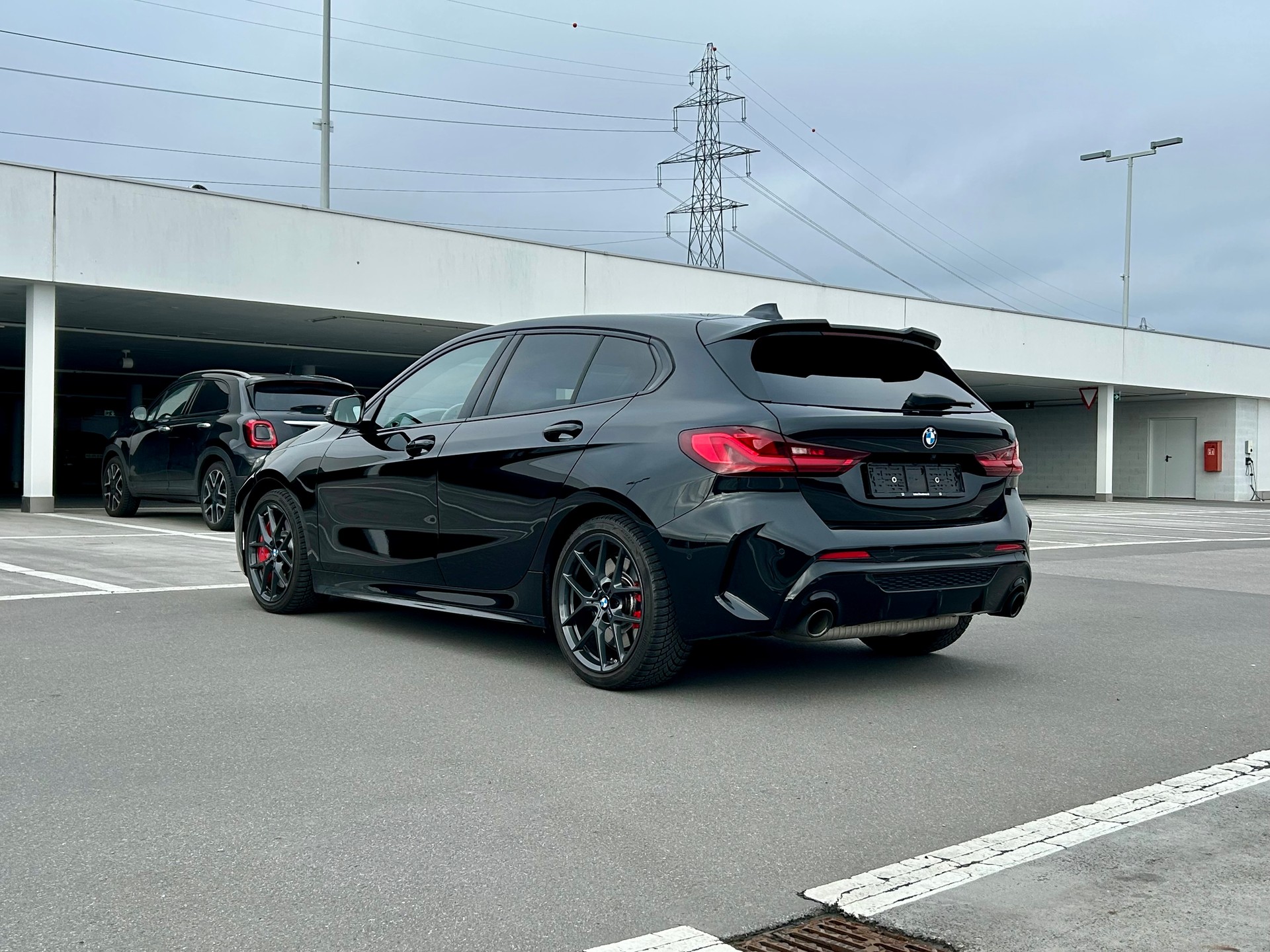BMW M135i xDrive Steptronic-image-4