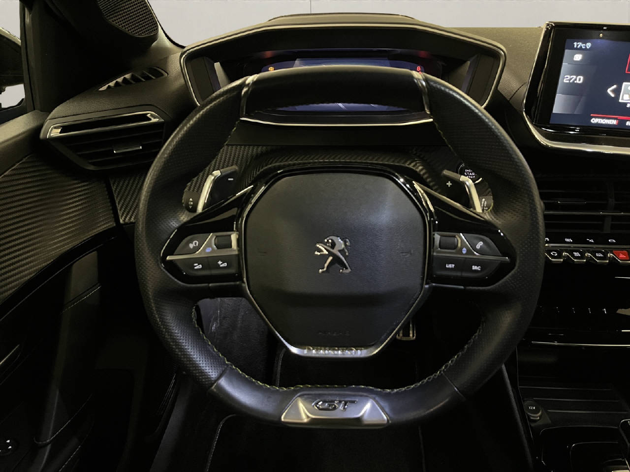 PEUGEOT 208 1.2 PureTech 130 GT Line-image-6