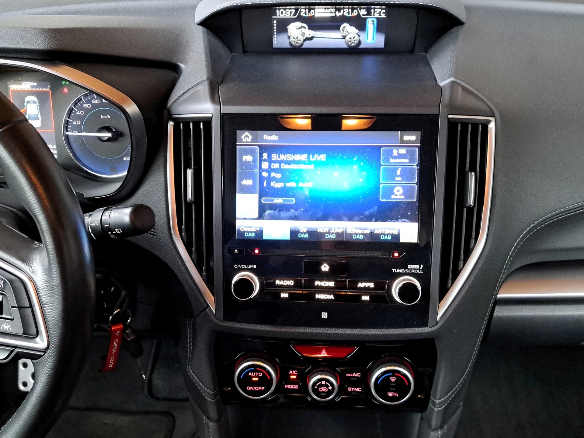 SUBARU Impreza 2.0i e-Boxer Luxury AWD CVT-image-9