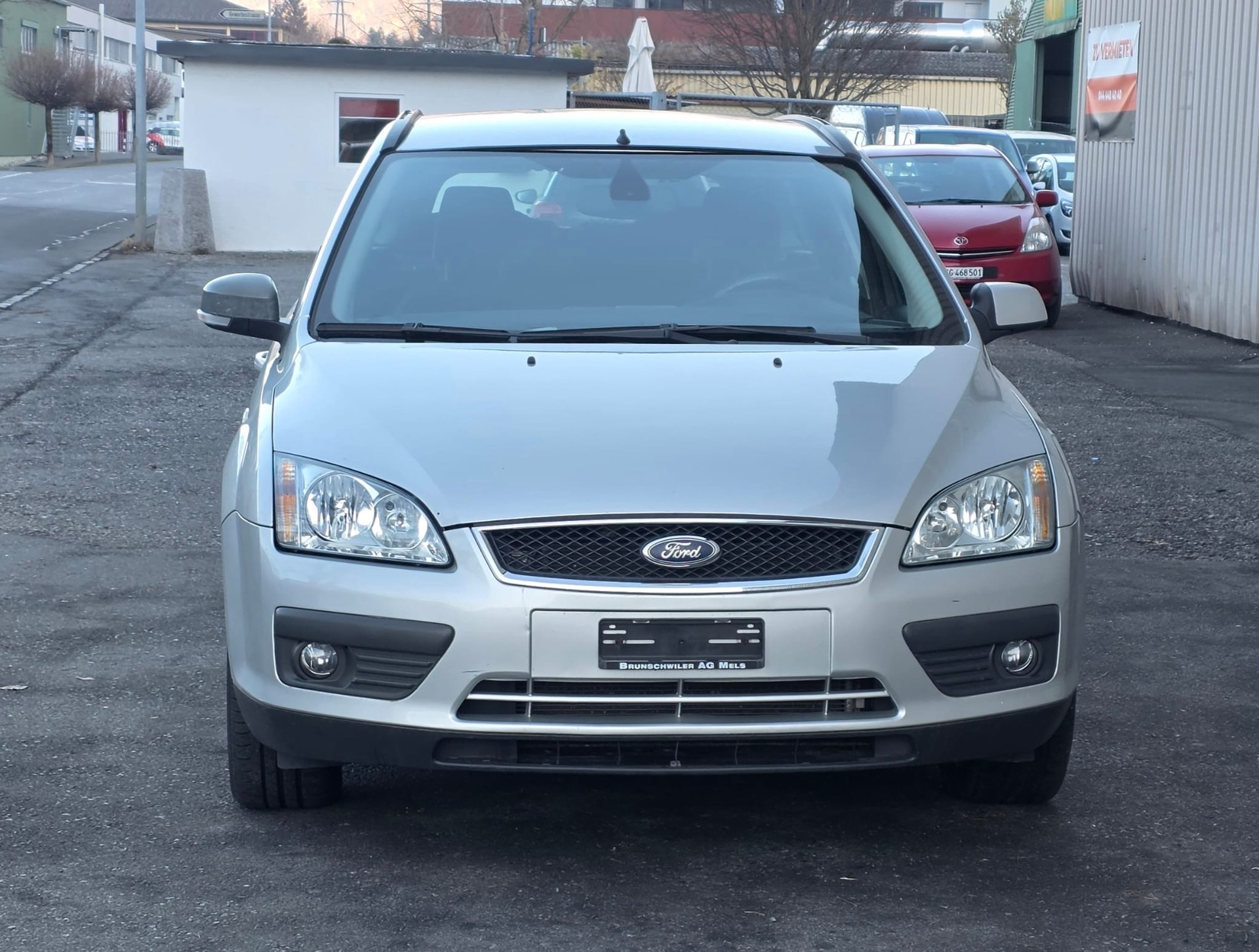 FORD Focus 2.0i Titanium-image-0